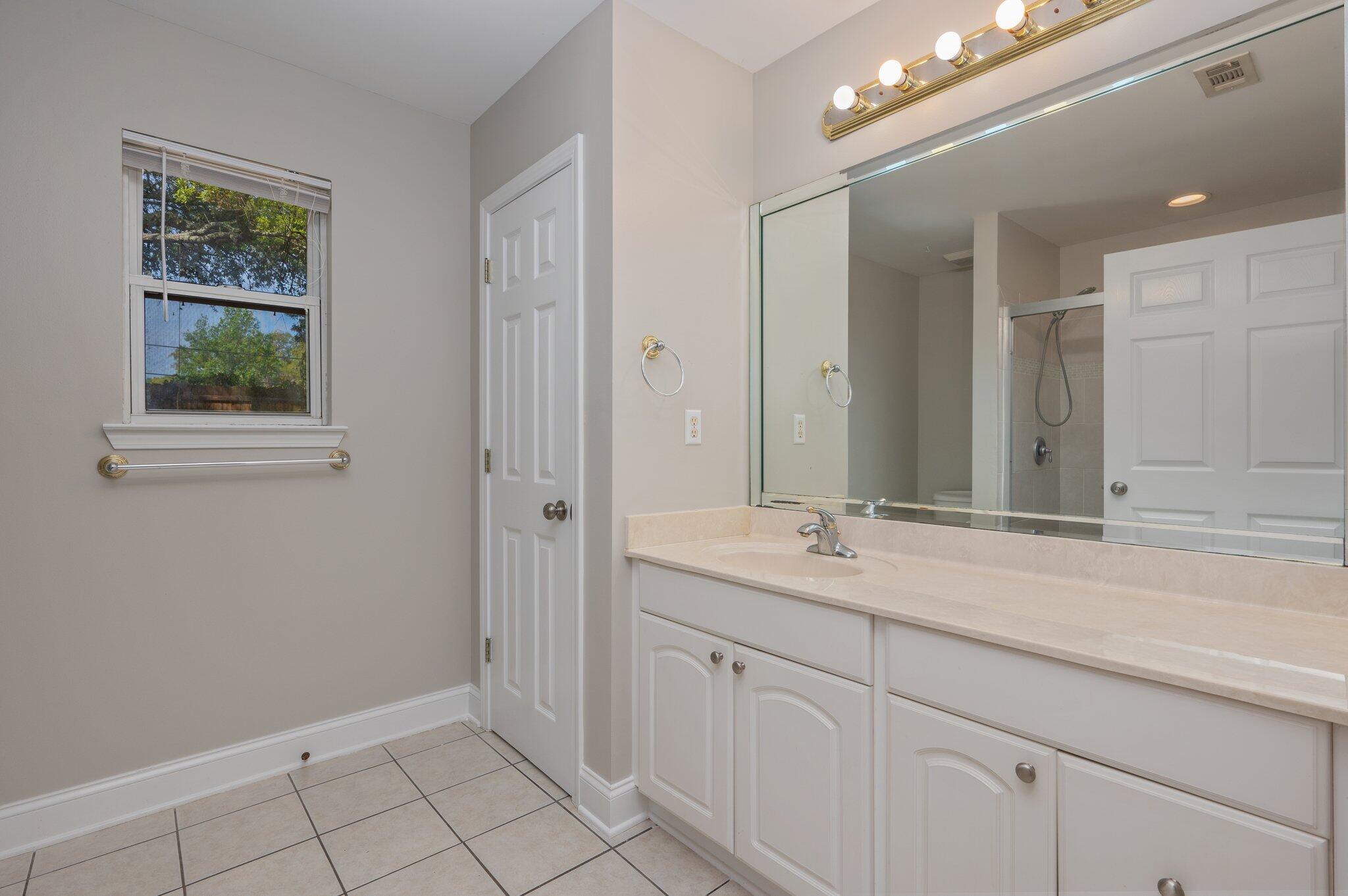 BELLA VISTA HEIGHTS - Residential