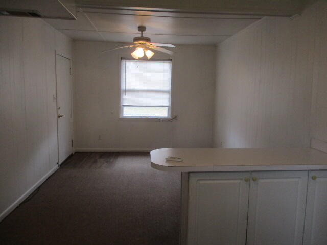 EDGEWATER APT - Residential Lease