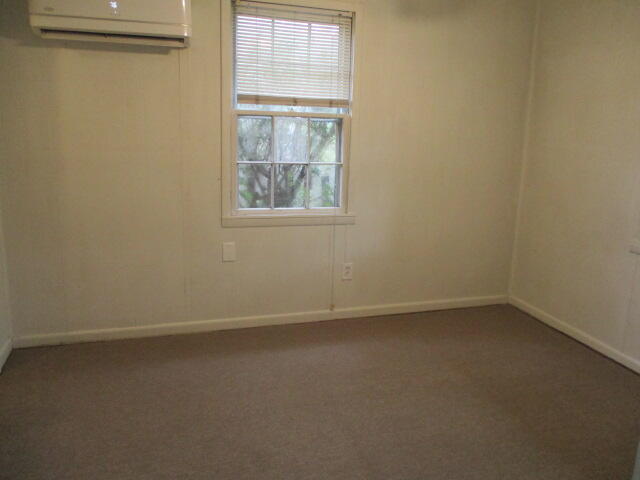 EDGEWATER APT - Residential Lease