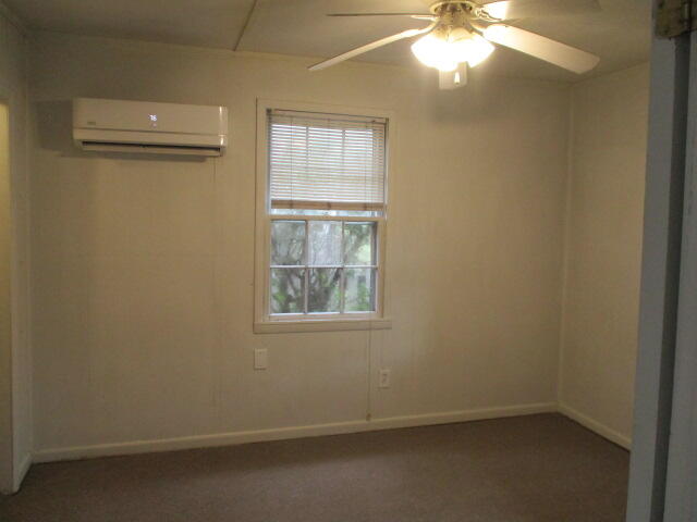 EDGEWATER APT - Residential Lease