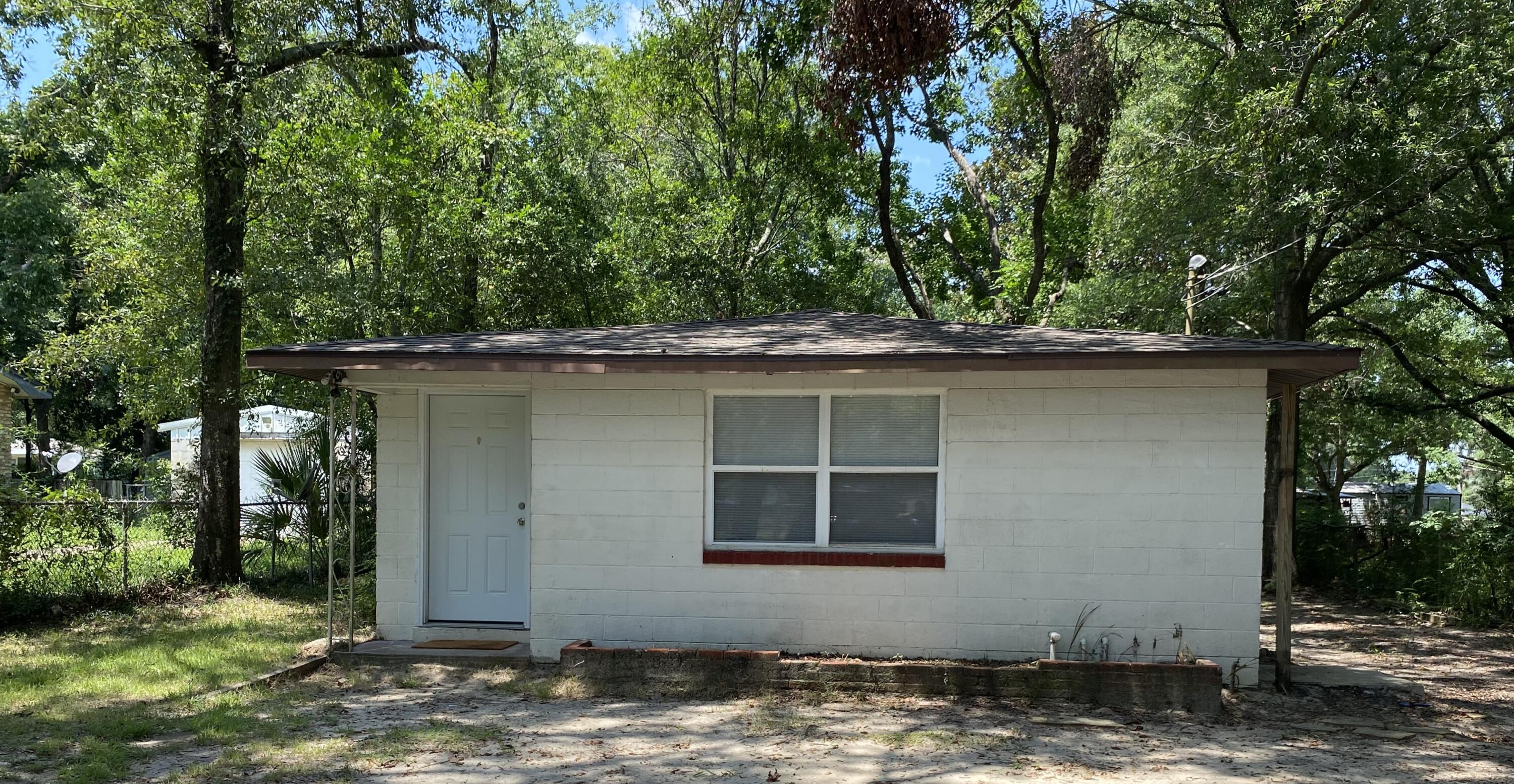 2 bedroom 1 bath home. This property is shaded by large oak trees. Nice size living area. Open floor plan. Central Heat and Air. Lawn care is included. Hurry this won't last long