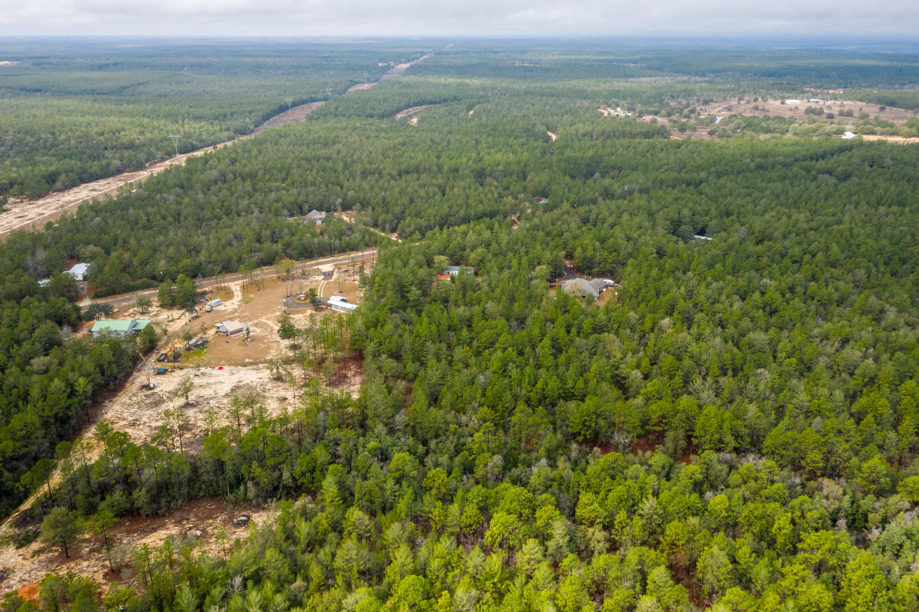 1504 Hinote Rd. Defuniak Springs, FL 32533 - Residential