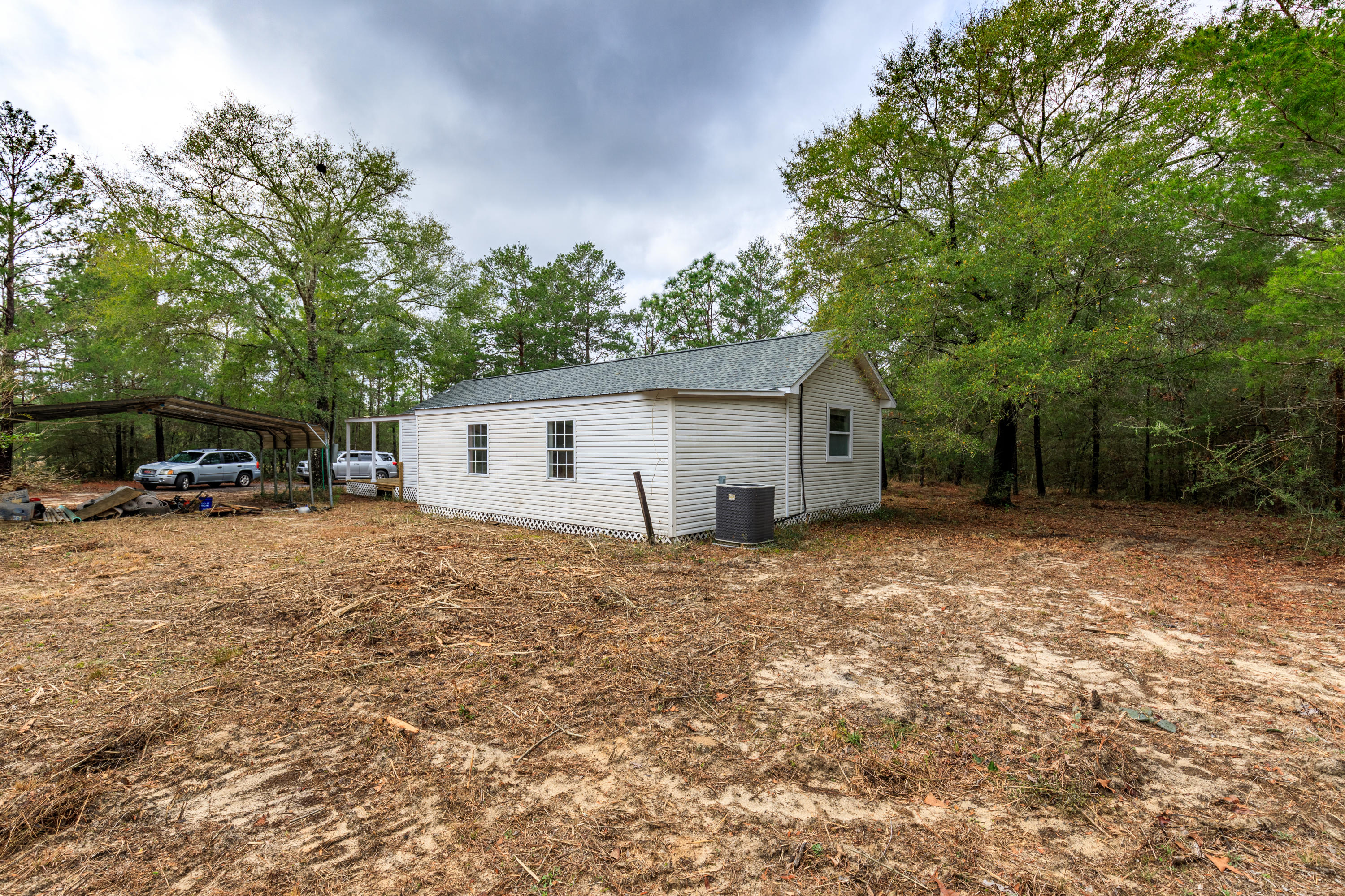 1504 Hinote Rd. Defuniak Springs, FL 32533 - Residential