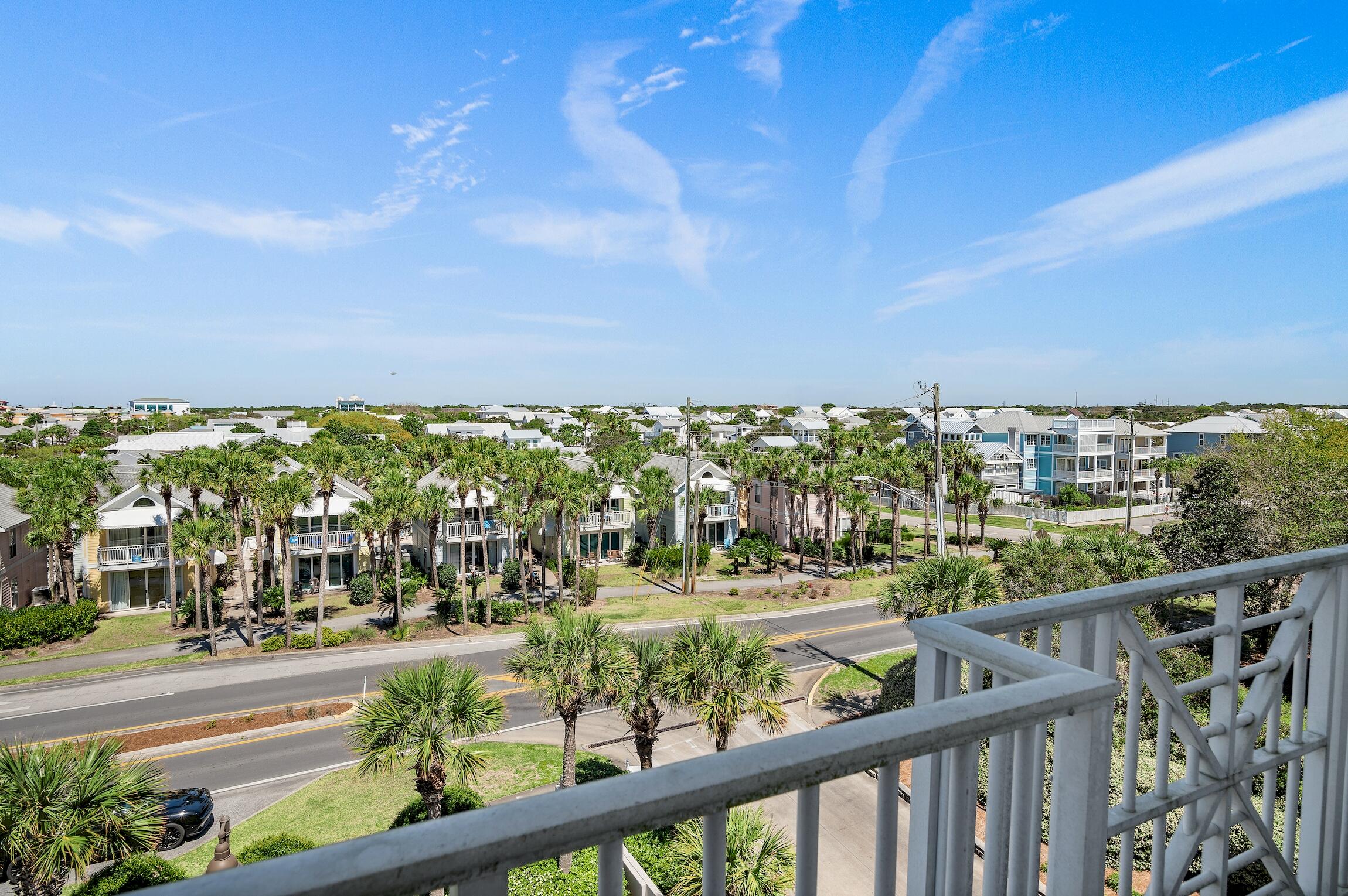 INN AT CRYSTAL BEACH (SUMMERCHASE CONDO) - Residential