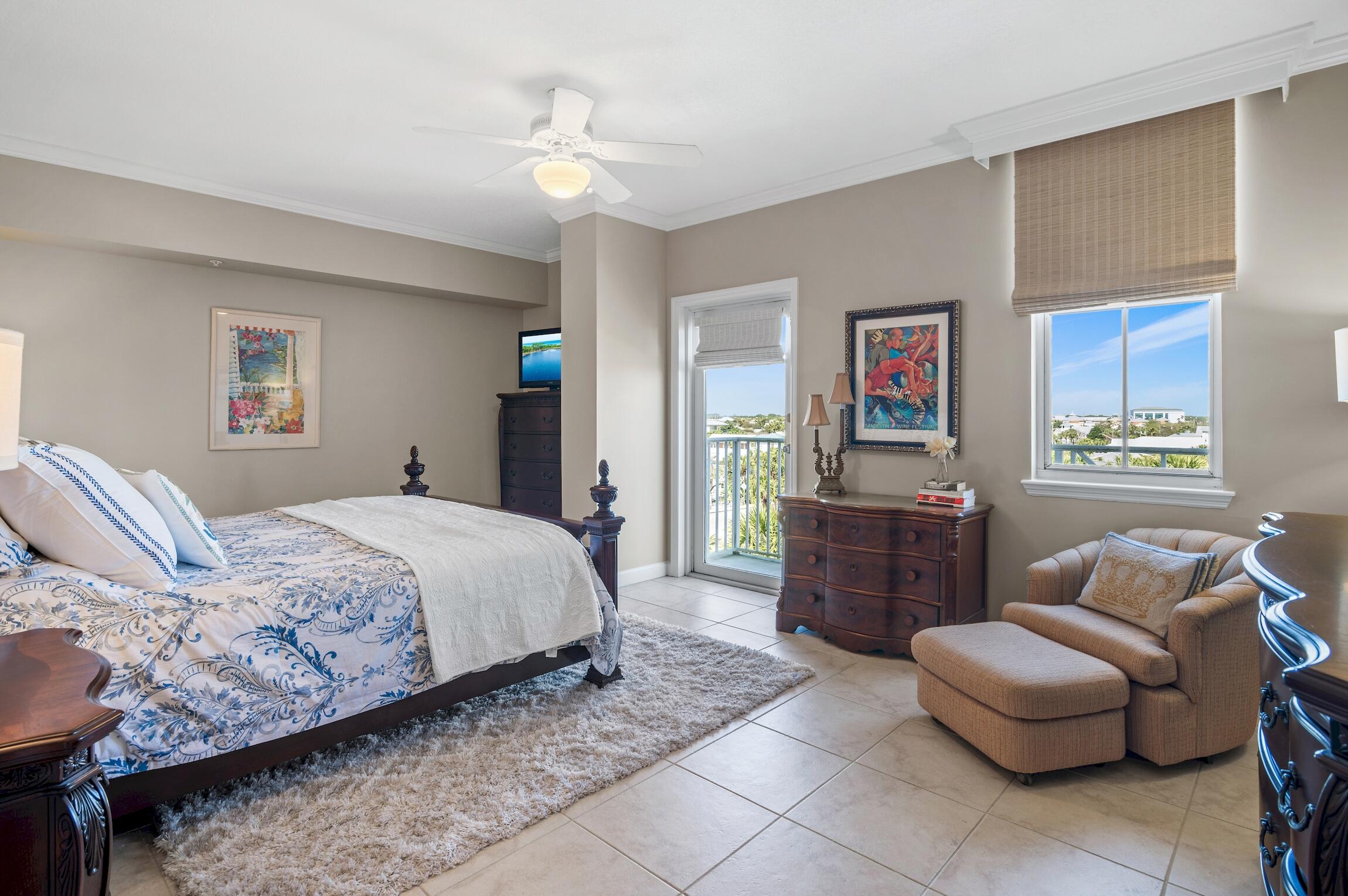 INN AT CRYSTAL BEACH (SUMMERCHASE CONDO) - Residential