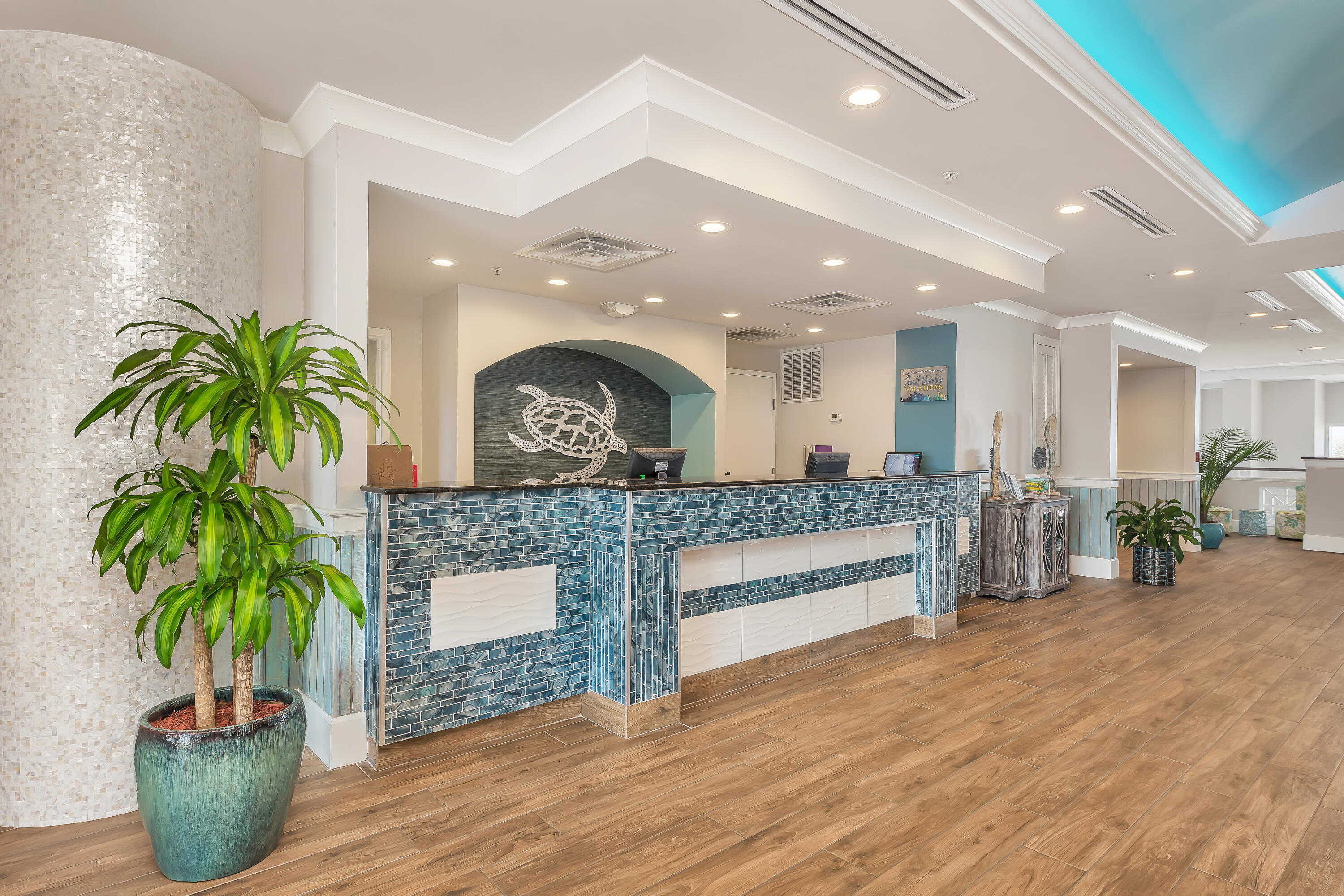 INN AT CRYSTAL BEACH (SUMMERCHASE CONDO) - Residential