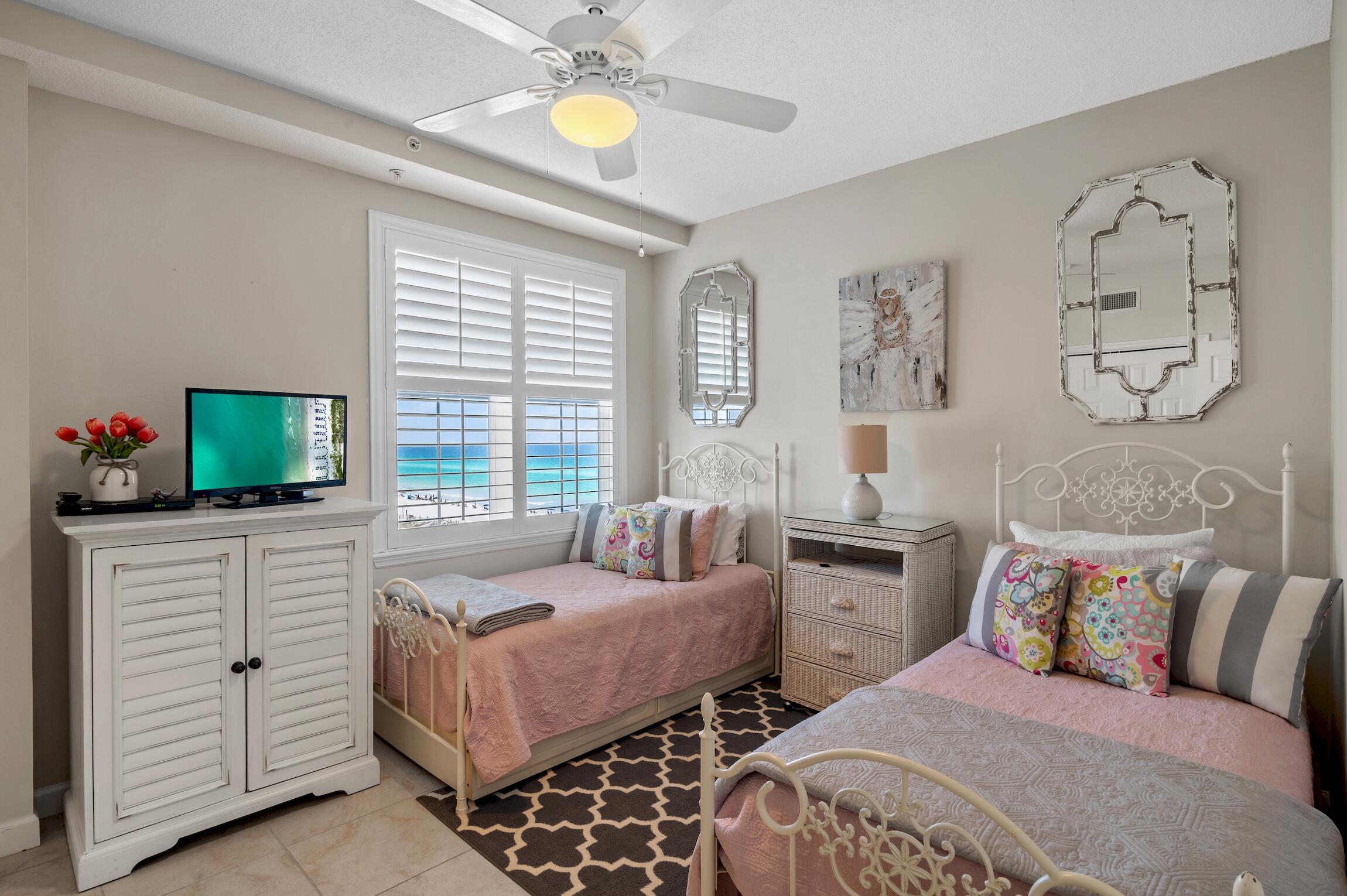 INN AT CRYSTAL BEACH (SUMMERCHASE CONDO) - Residential