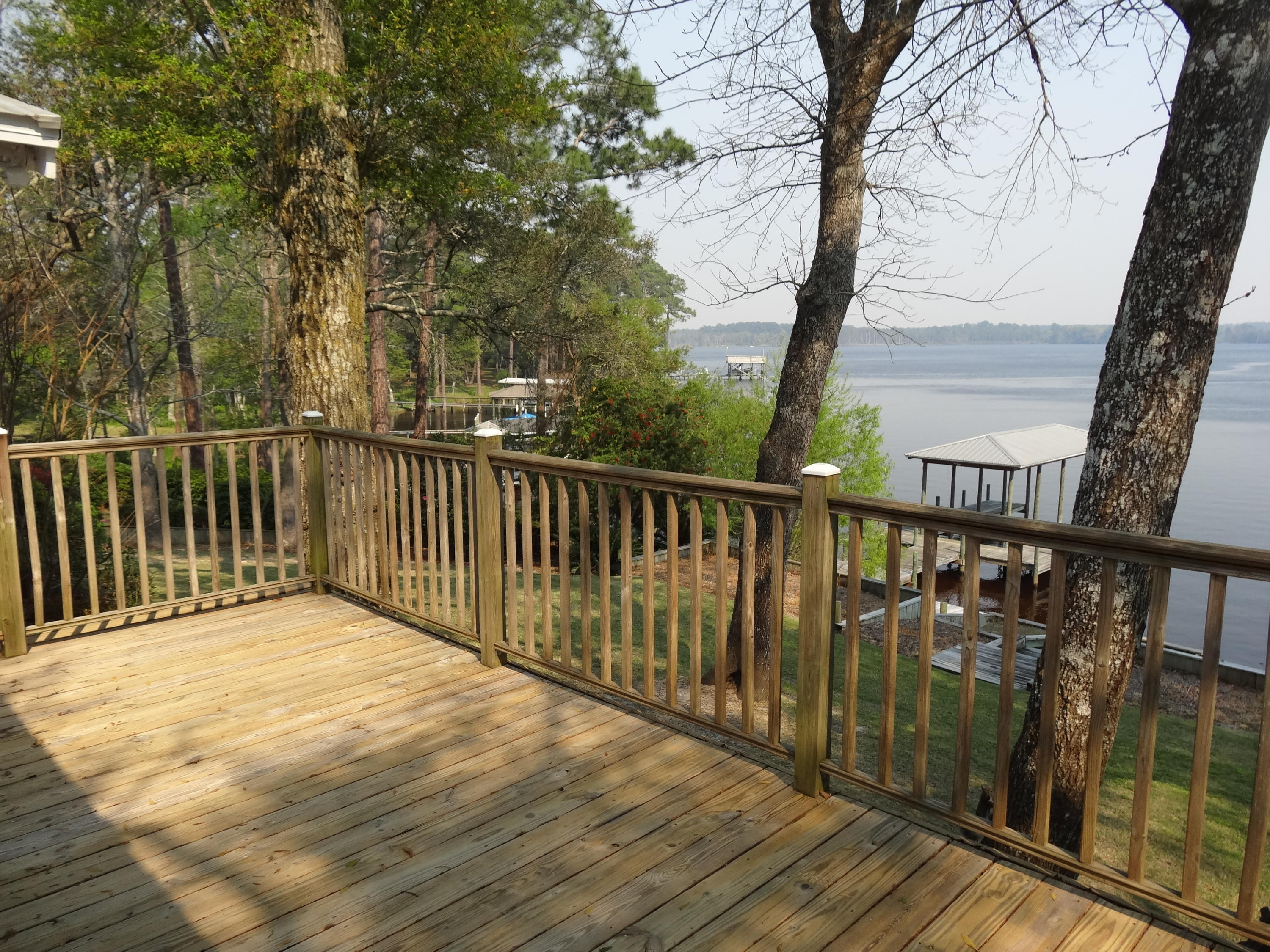 ROCKY BAYOU ESTATES 02 - Residential