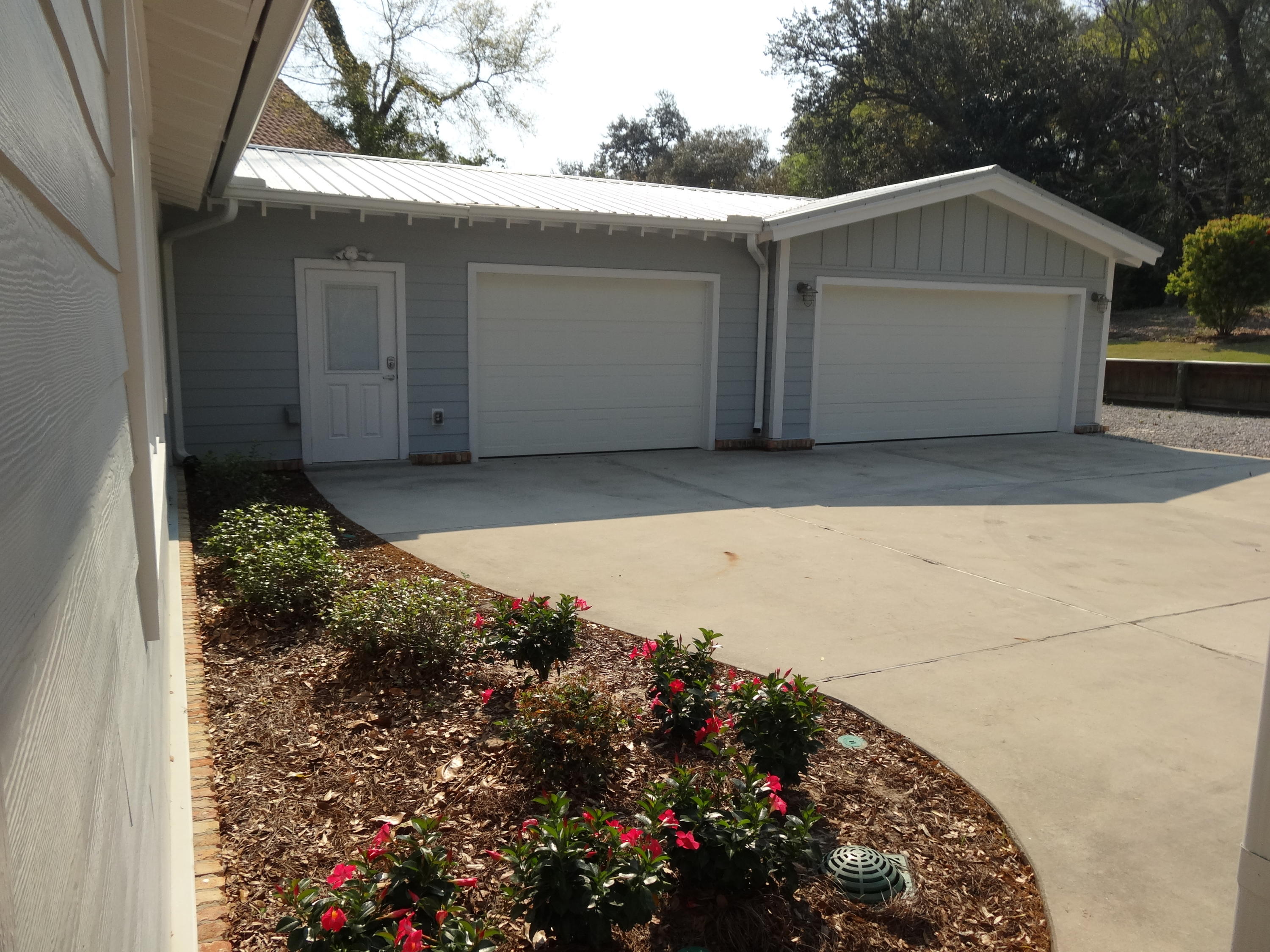 ROCKY BAYOU ESTATES 02 - Residential