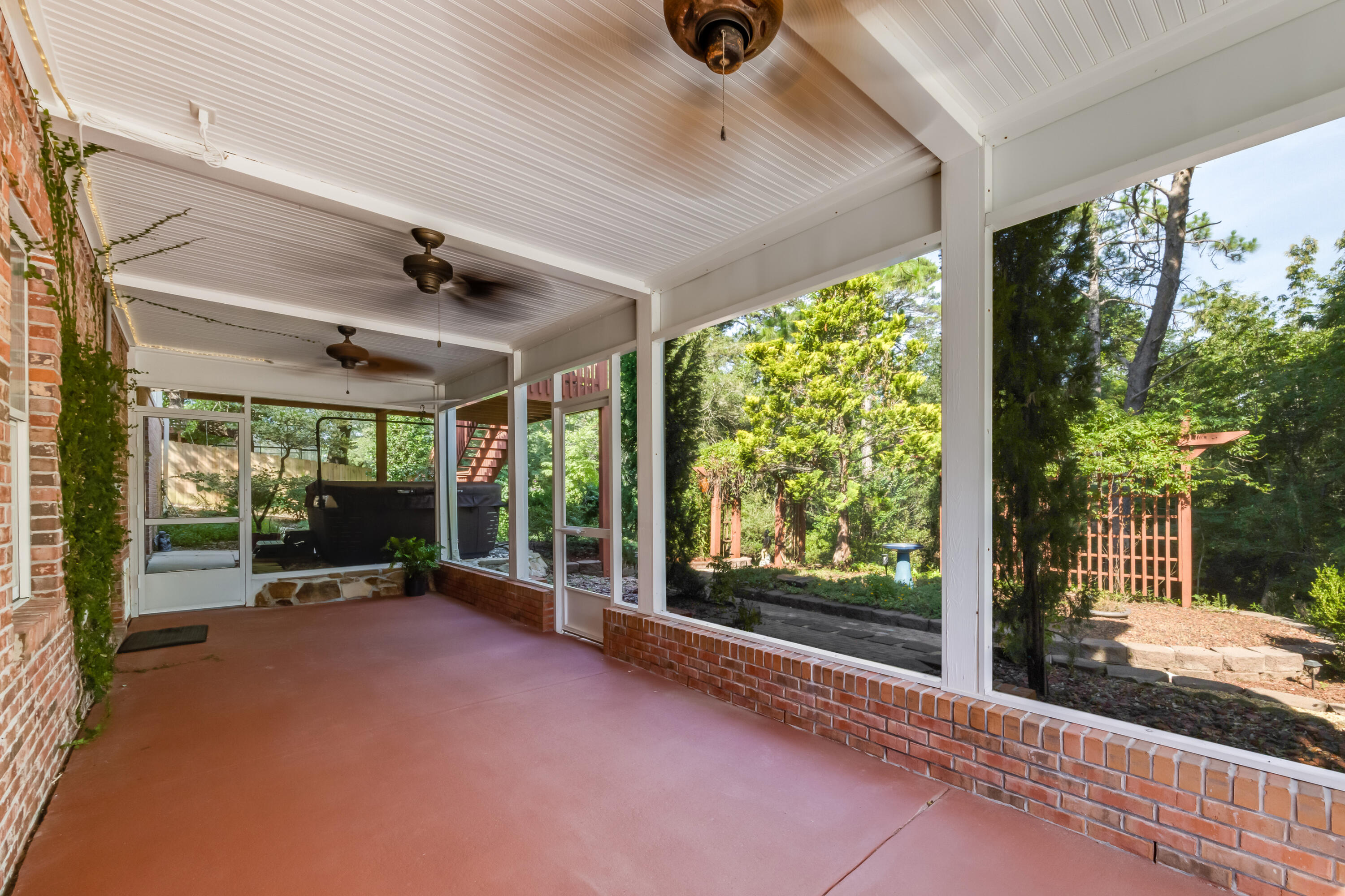 ROCKY BAYOU COUNTRY CLUB ESTATES 9 - Residential