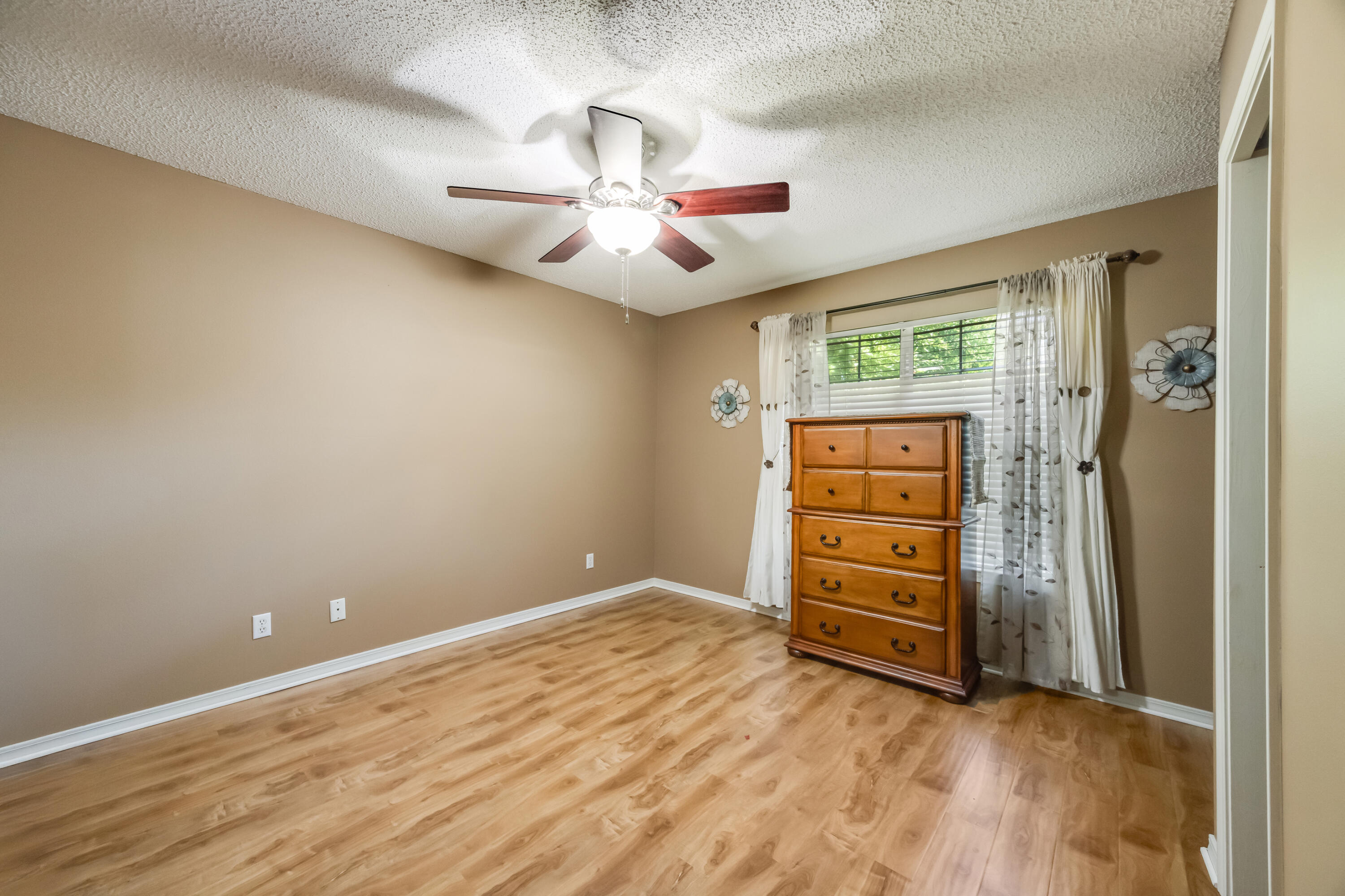 ROCKY BAYOU COUNTRY CLUB ESTATES 9 - Residential