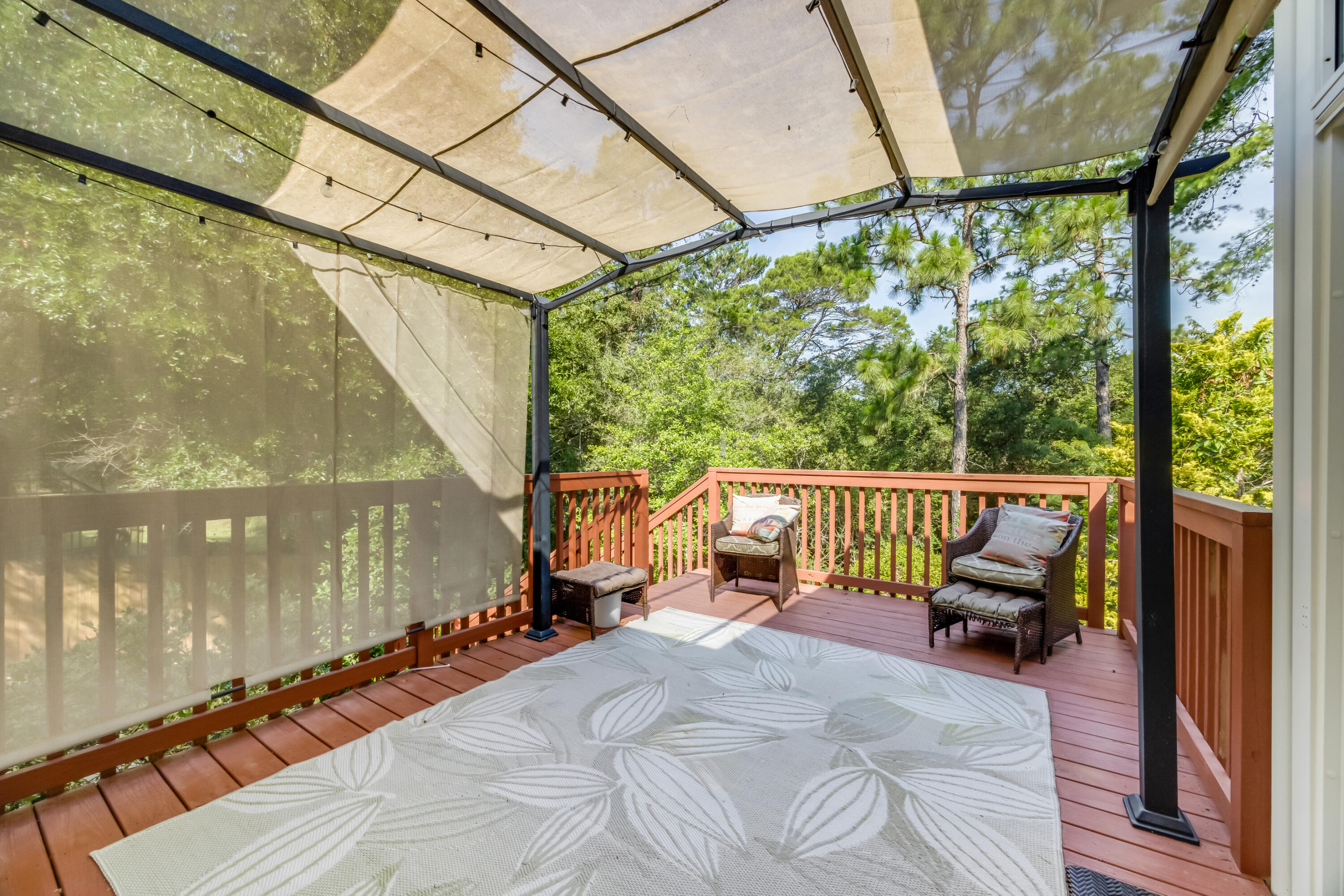 ROCKY BAYOU COUNTRY CLUB ESTATES 9 - Residential