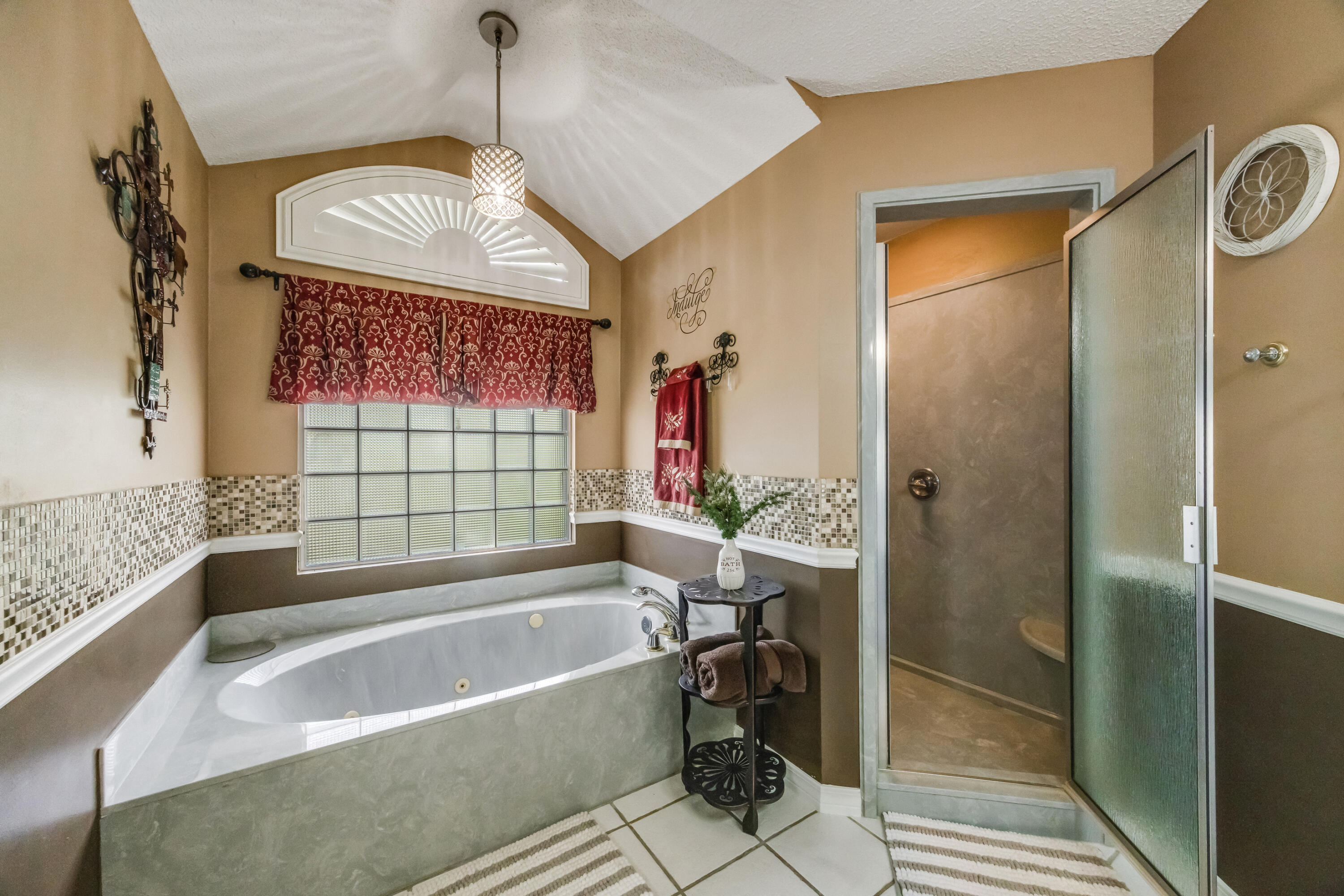 ROCKY BAYOU COUNTRY CLUB ESTATES 9 - Residential