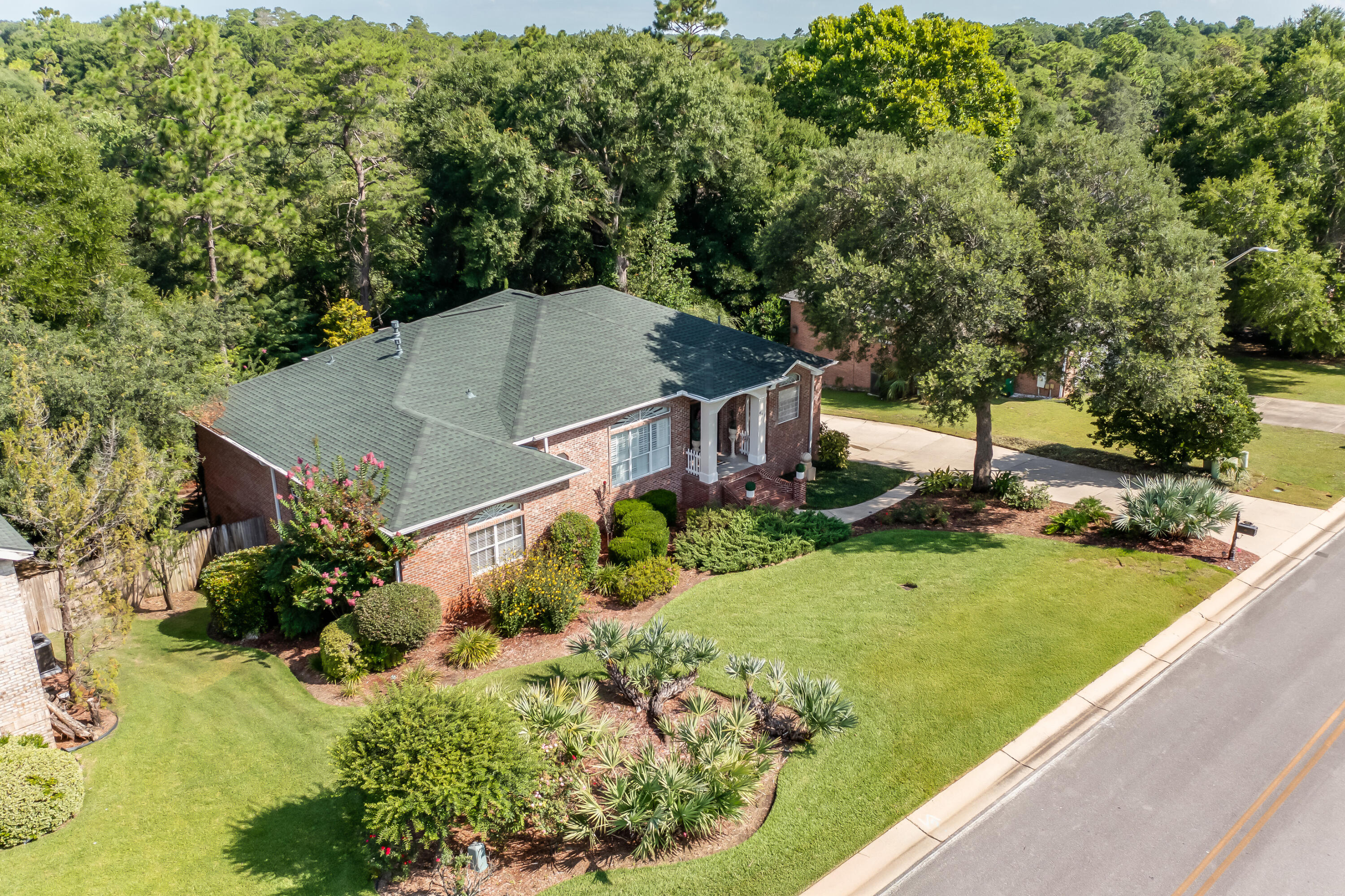 ROCKY BAYOU COUNTRY CLUB ESTATES 9 - Residential