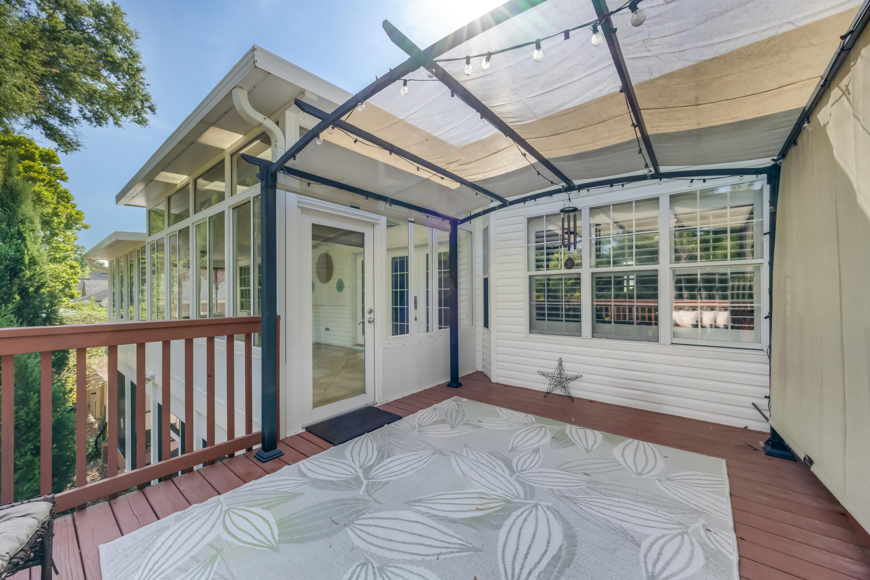 ROCKY BAYOU COUNTRY CLUB ESTATES 9 - Residential