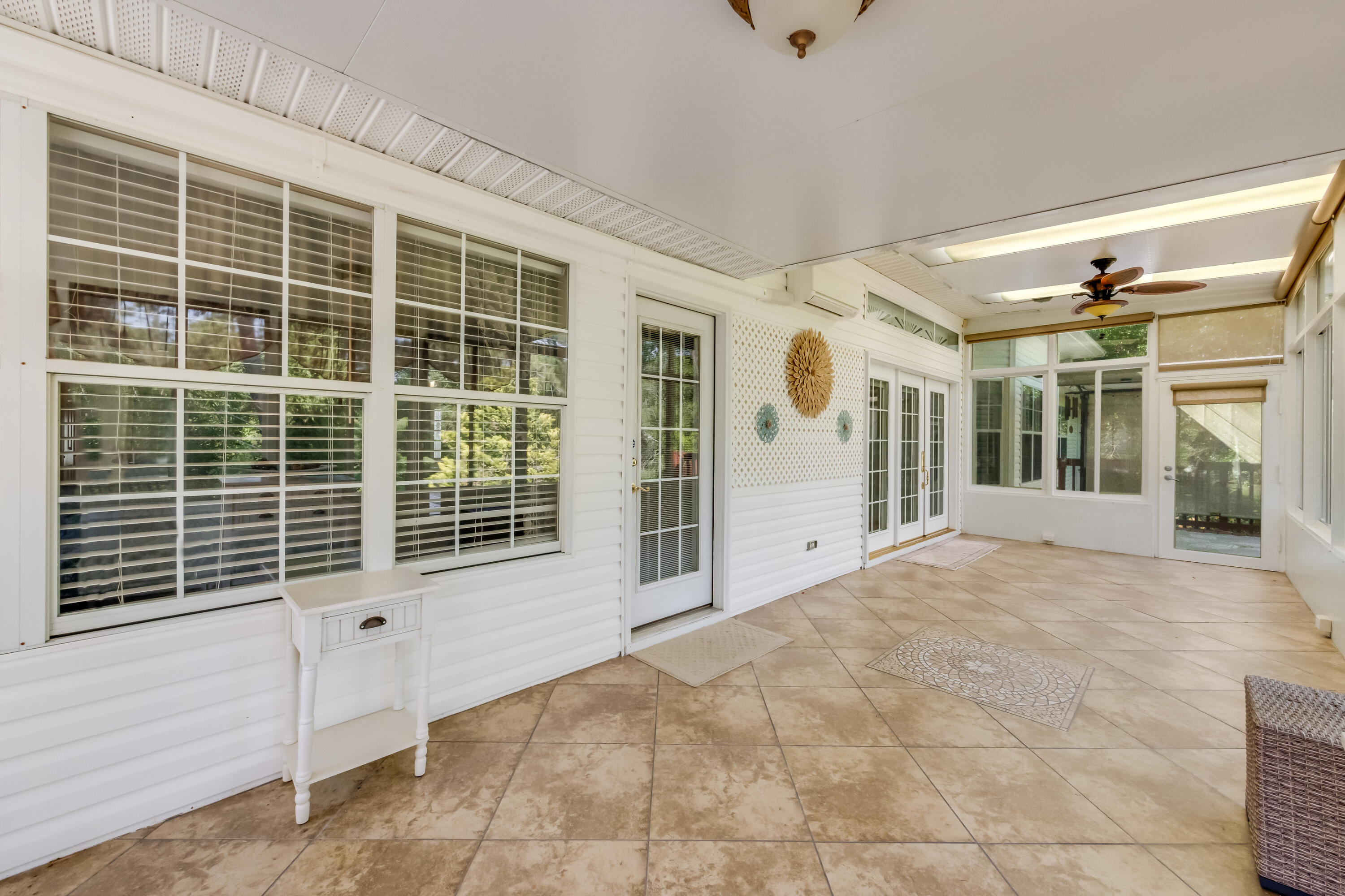 ROCKY BAYOU COUNTRY CLUB ESTATES 9 - Residential
