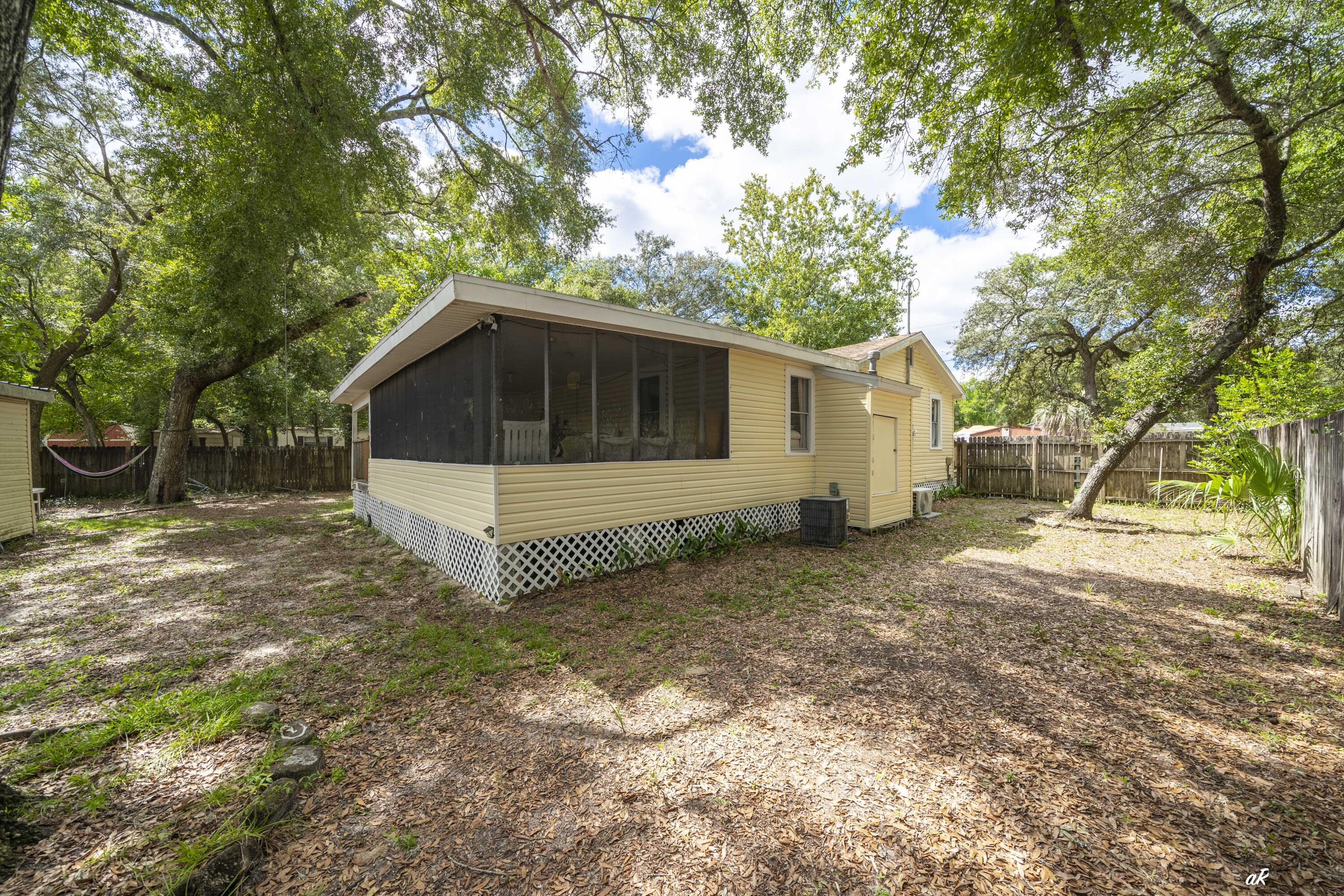 NO RECORDED SUBDIVISION - Residential