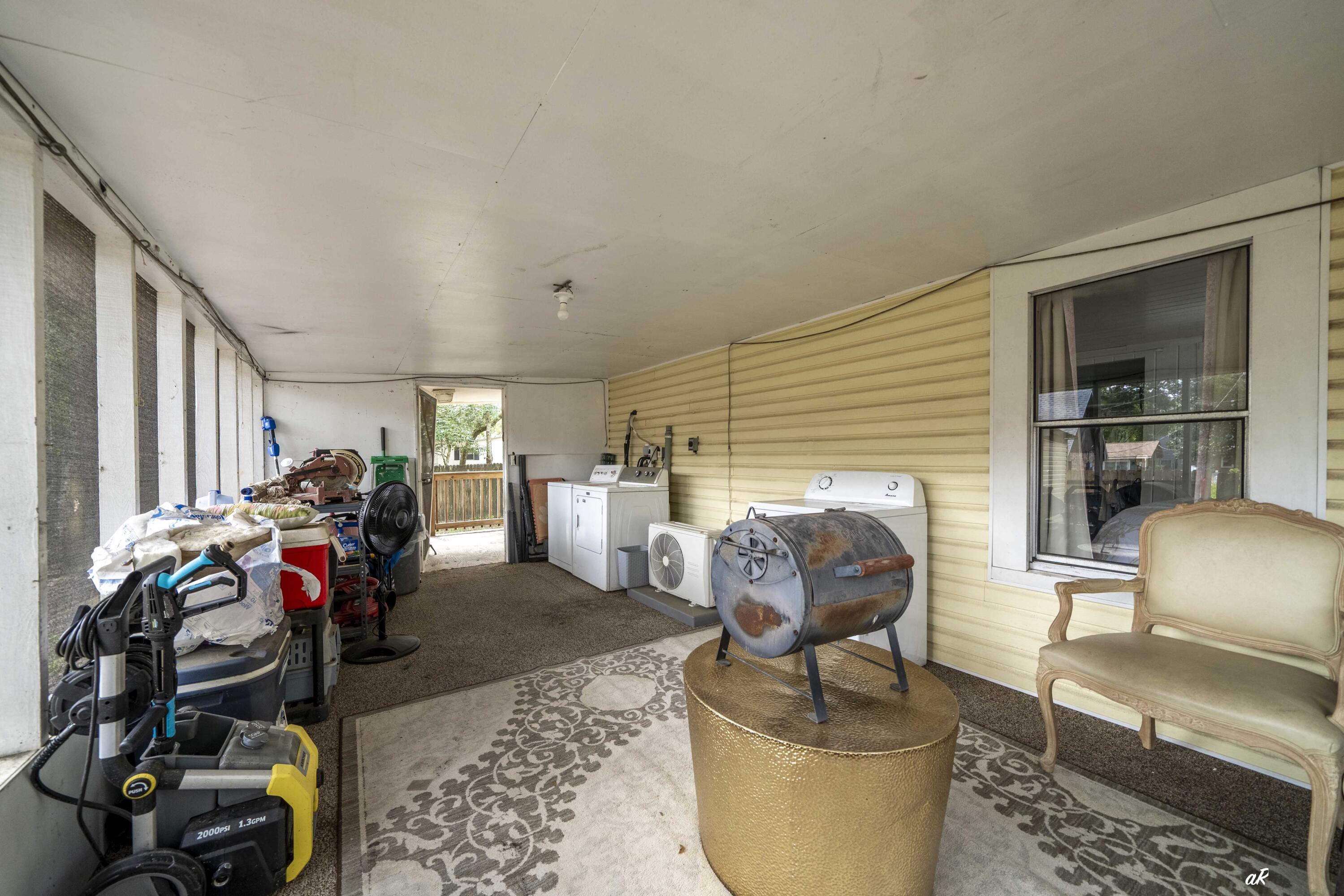NO RECORDED SUBDIVISION - Residential