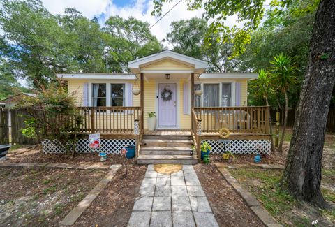 Photo of 815 Oakridge Road Rd, Fort Walton Beach, FL 32547 (MLS # 986609) Photo of 815 Oakridge Road Rd, Fort Walton Beach, FL 32547 (MLS # 986609)