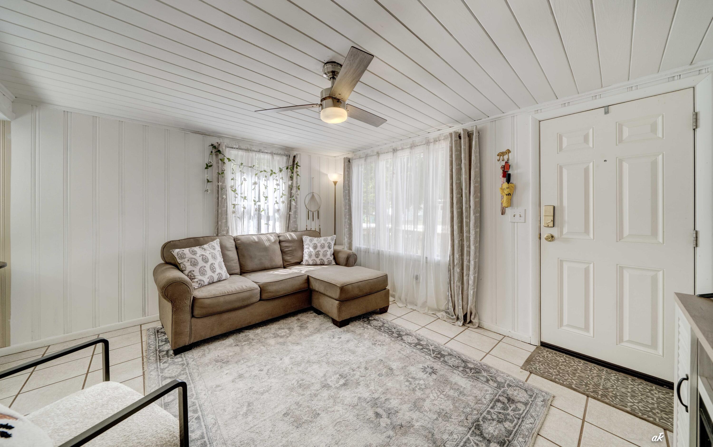 NO RECORDED SUBDIVISION - Residential