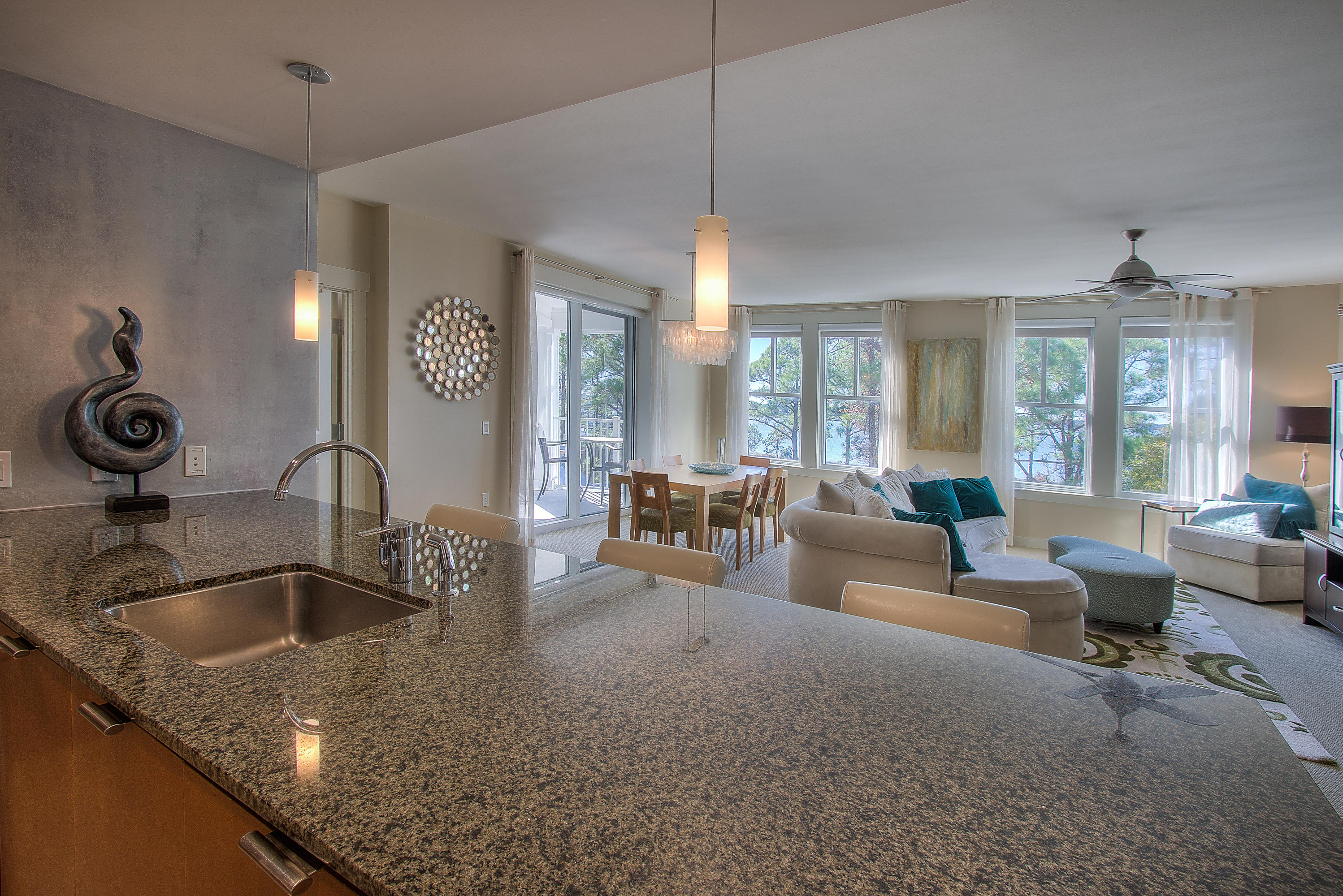 BAHIA CONDO - Residential