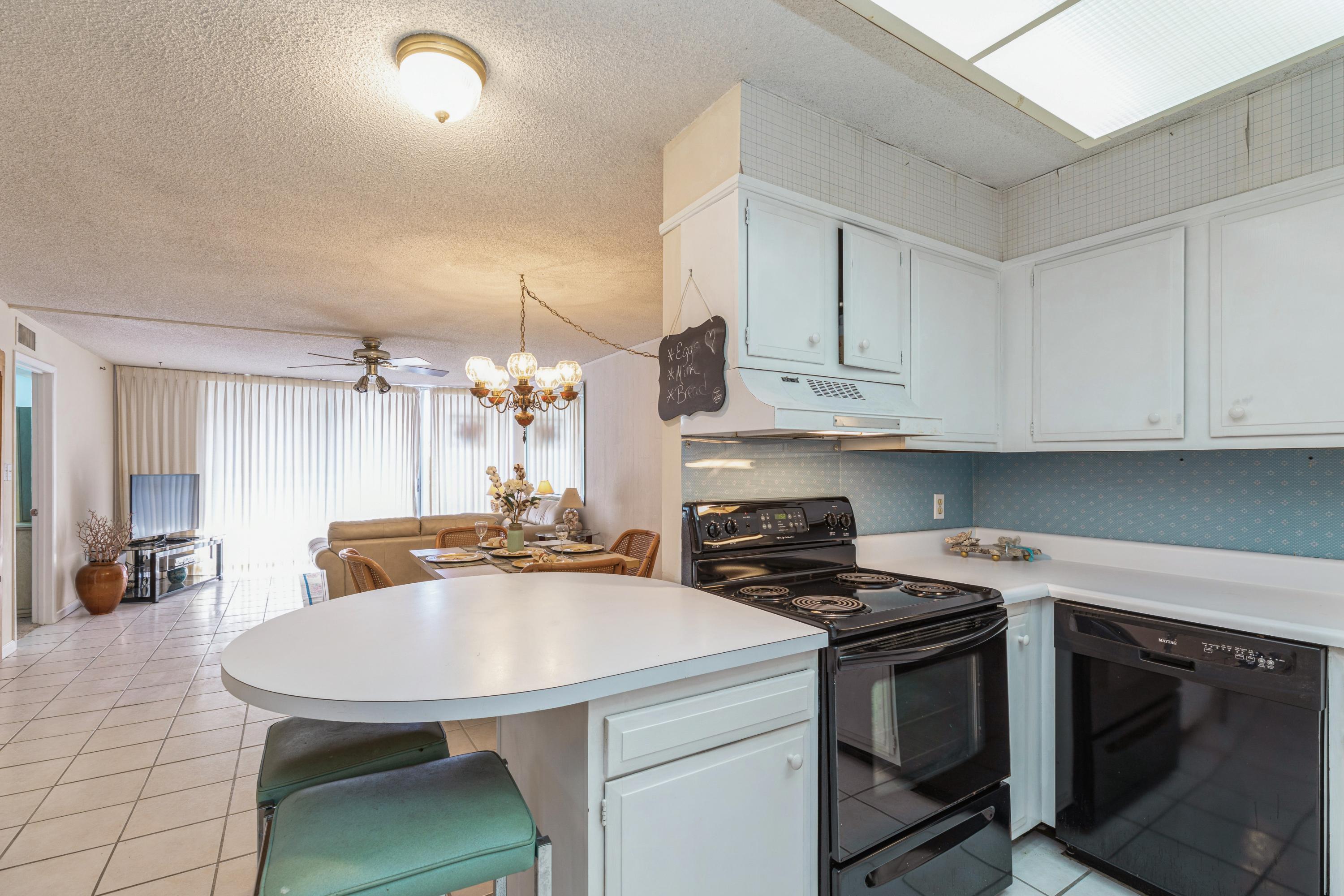 DOLPHIN POINT CONDO - Residential