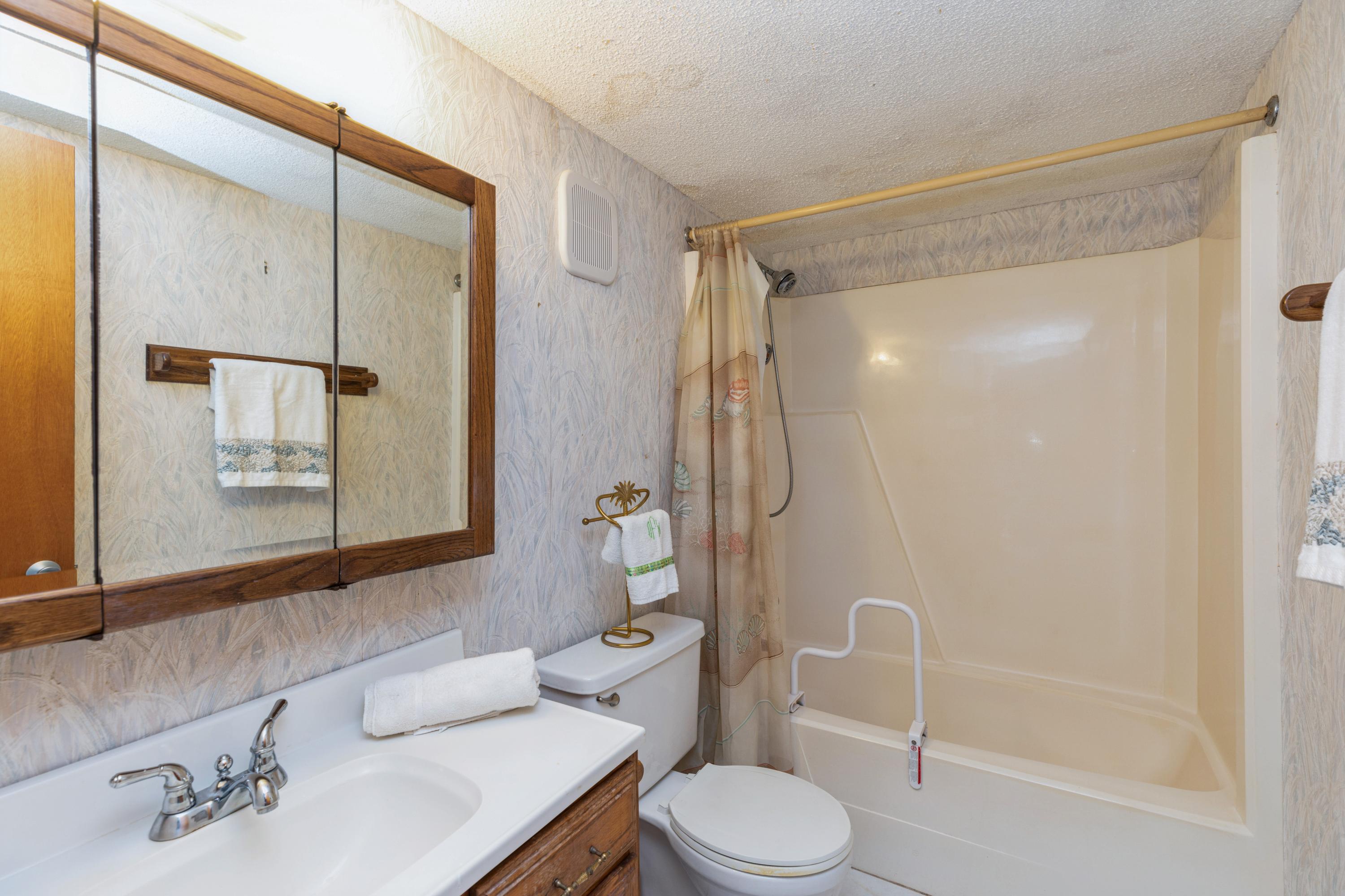 DOLPHIN POINT CONDO - Residential