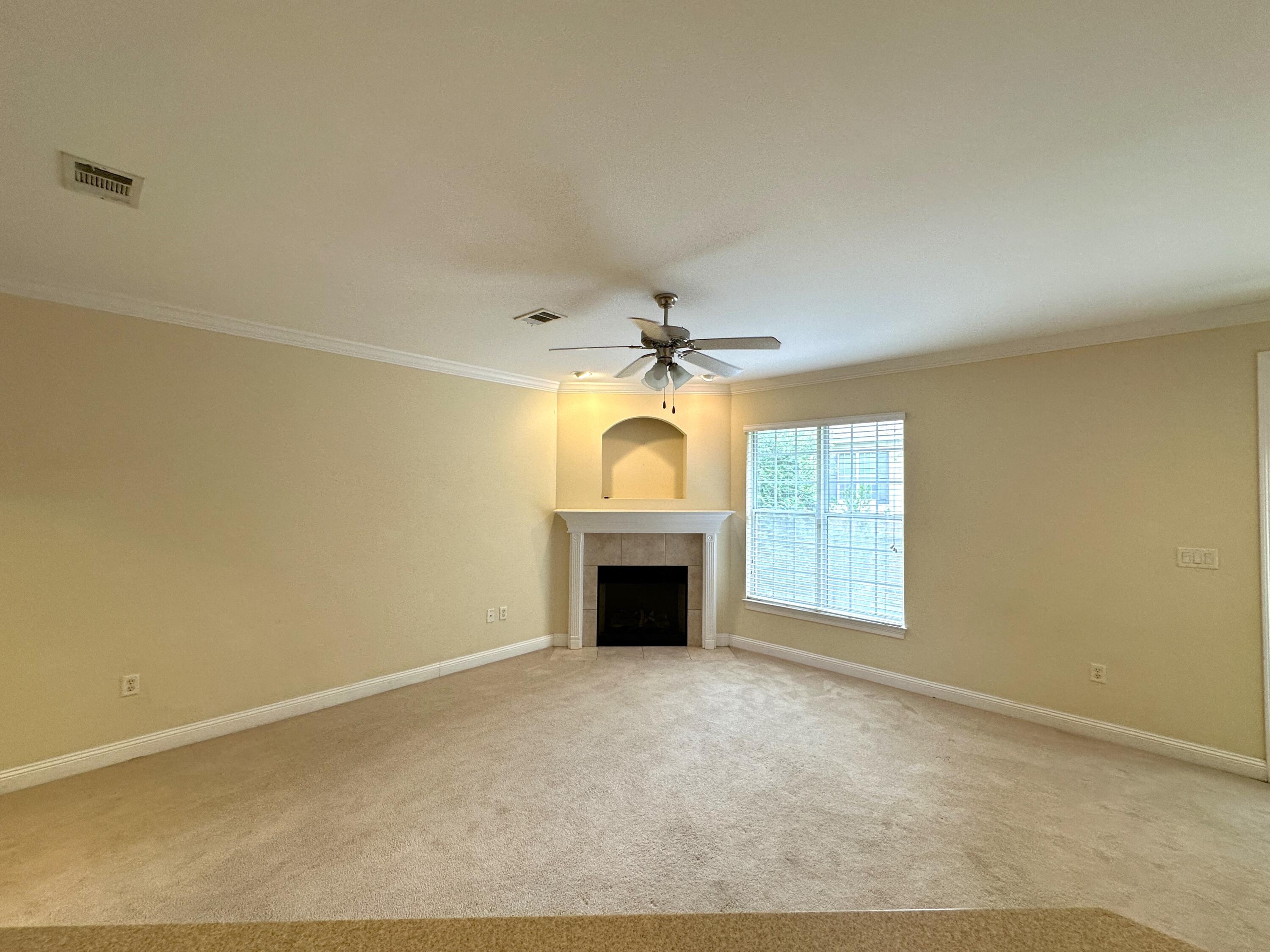 WALTON OAKS TOWNHOMES - Residential