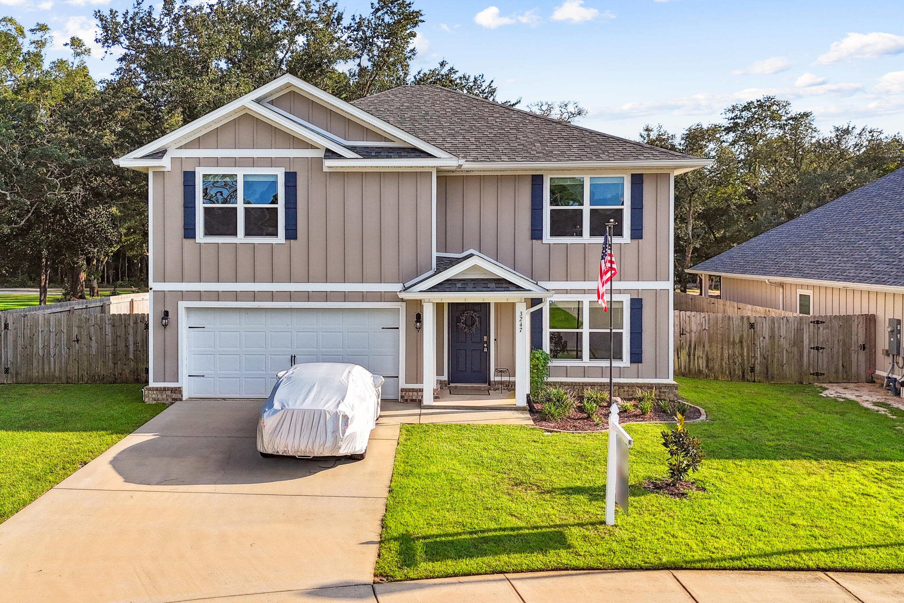 'New Freshly Painted Throughout' Welcome to Heritage Oaks subdivision in Navarre.  This spacious 5 bedroom, 3 bath home has an open floor plan great for entertaining.  The chef's kitchen is well appointed with granite countertops, stainless steel appliances and a large pantry.  The master suite located on the second floor has an en suite bathroom featuring dual vanity with granite and a large tiled shower.  There are 3 additional bedrooms on the second floor as well as 1 bedroom on the main level. The private fenced in backyard is perfect for family fun or just relaxing.  Located just a few minutes away from restaurants, shopping and the beautiful Navarre beach.  Don't miss this opportunity, schedule you showing today!