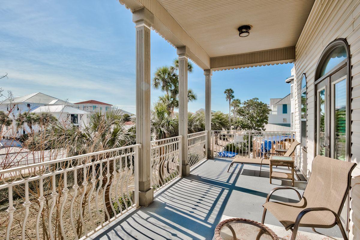 CRYSTAL SHORES - Residential