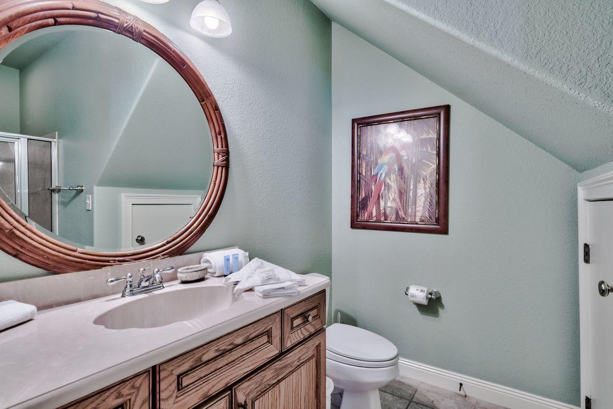 CRYSTAL SHORES - Residential