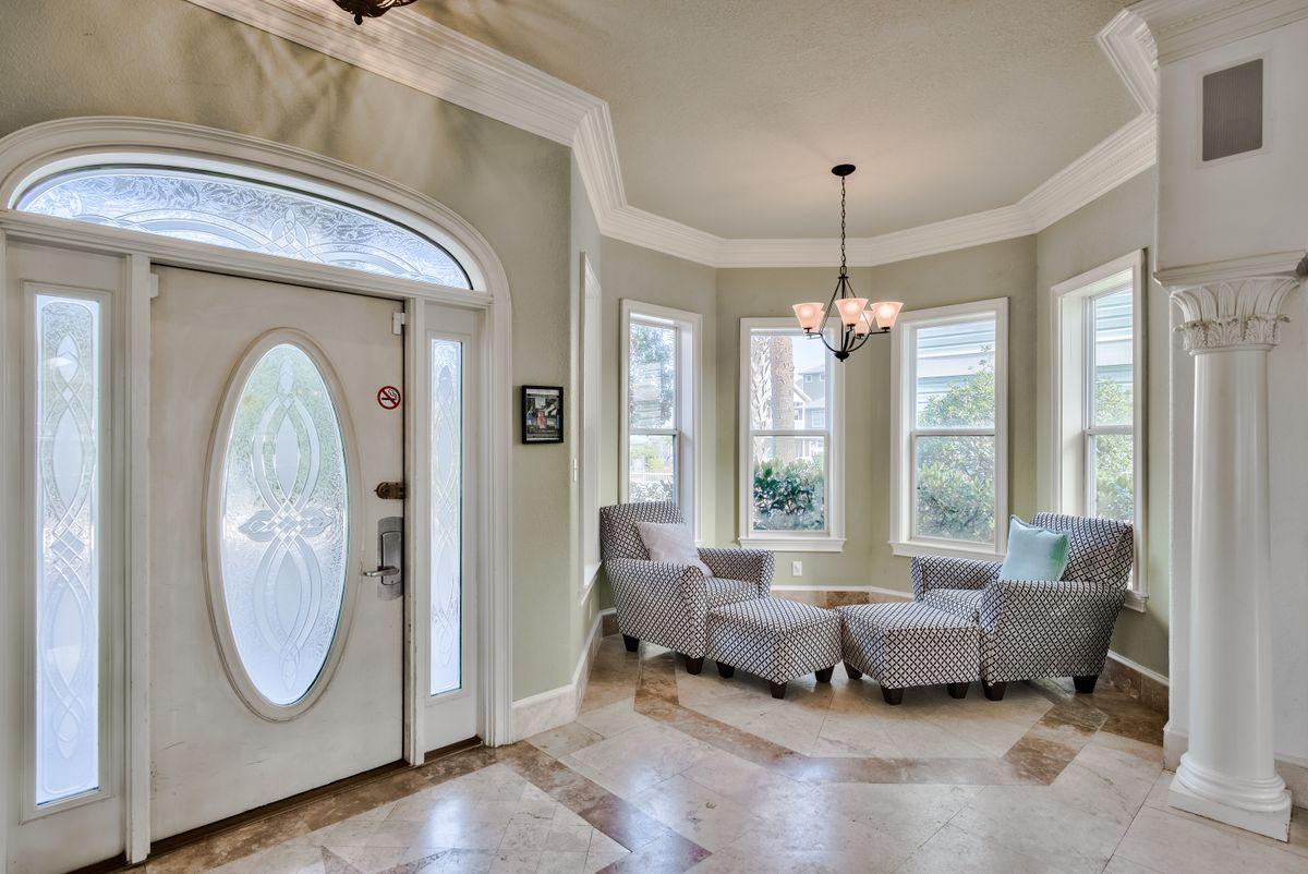 CRYSTAL SHORES - Residential