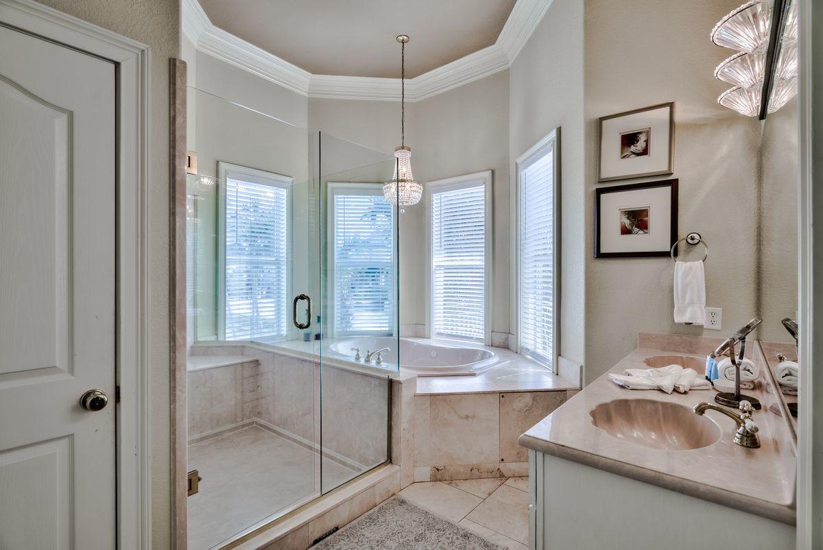 CRYSTAL SHORES - Residential