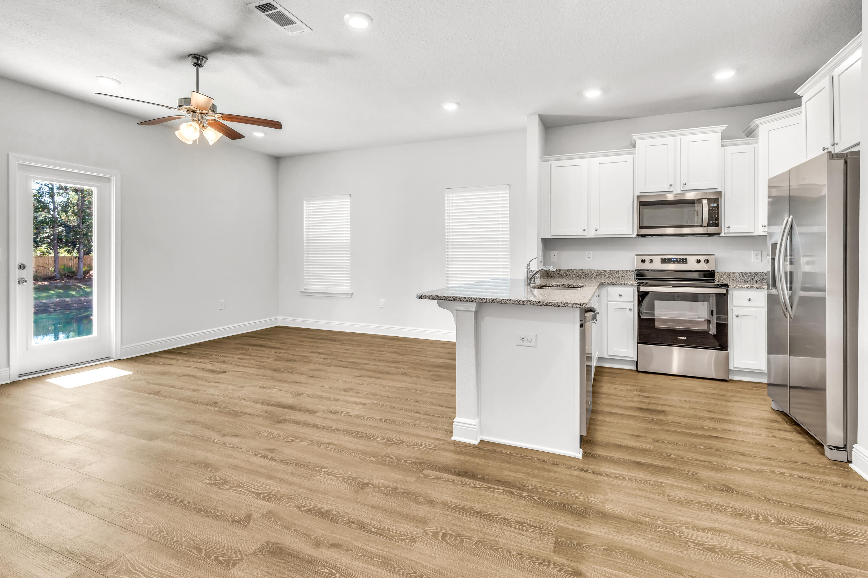 SANDHILL PINES - Residential Lease