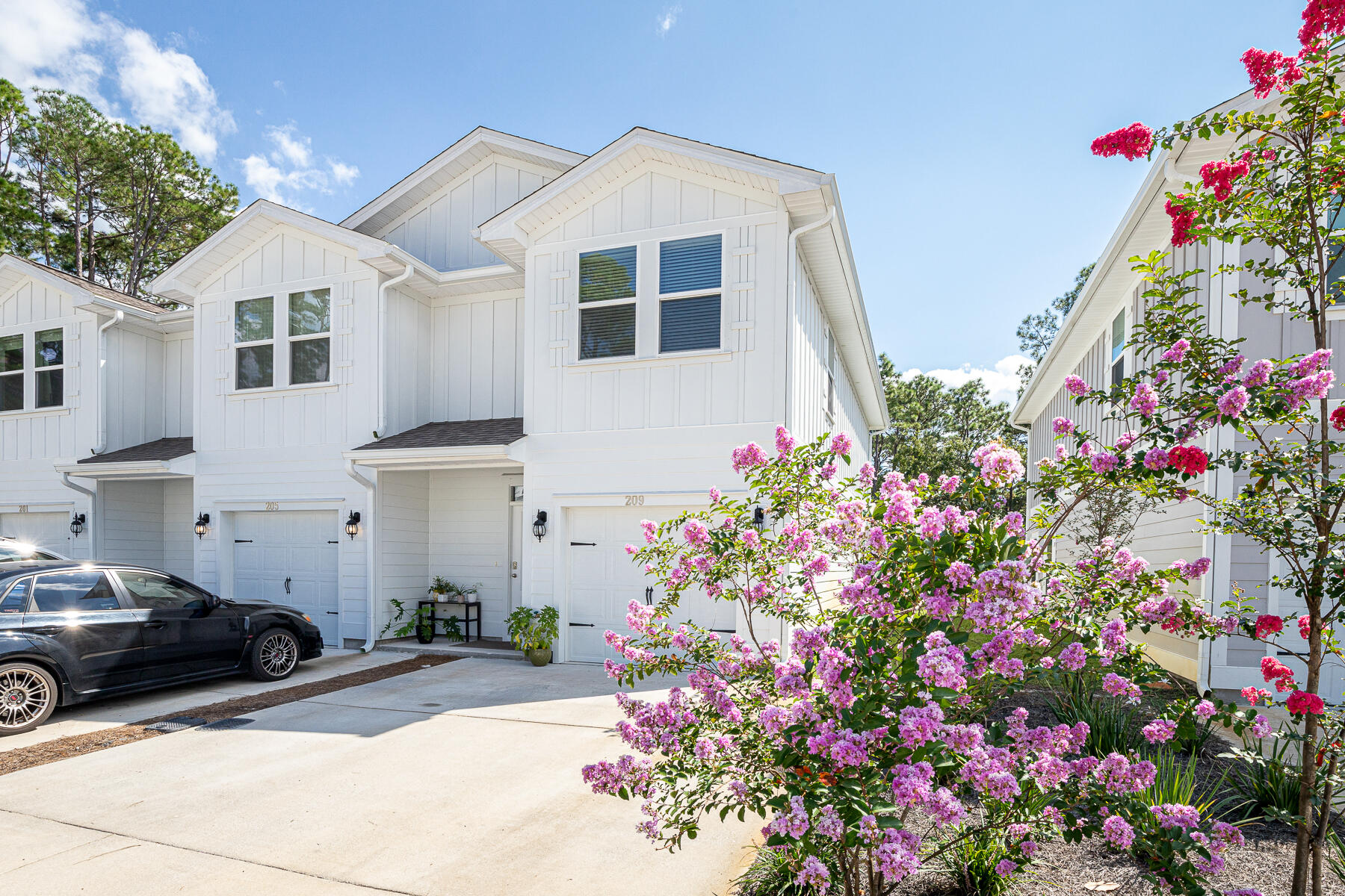 SANDHILL PINES - Residential Lease