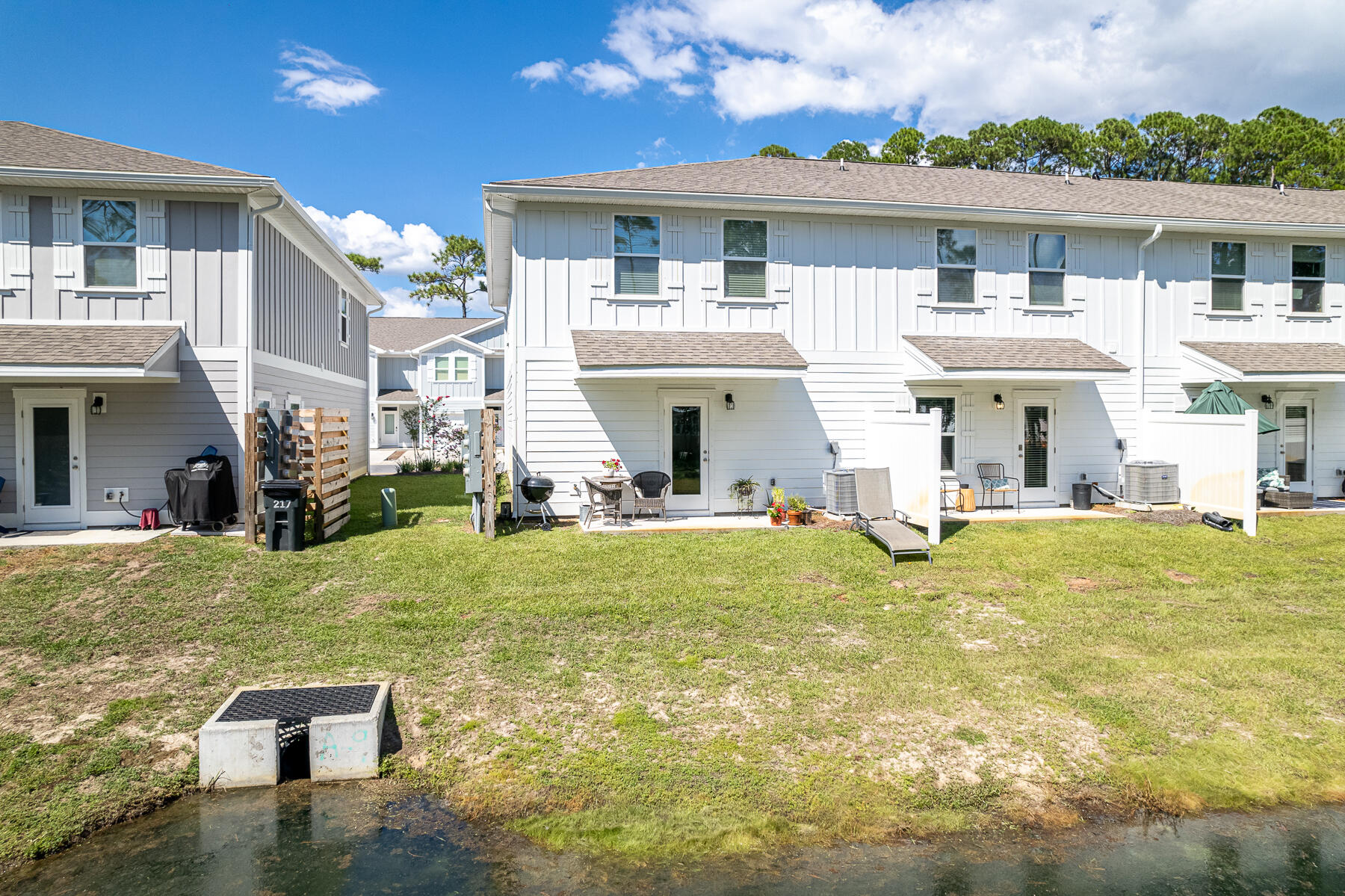 SANDHILL PINES - Residential Lease