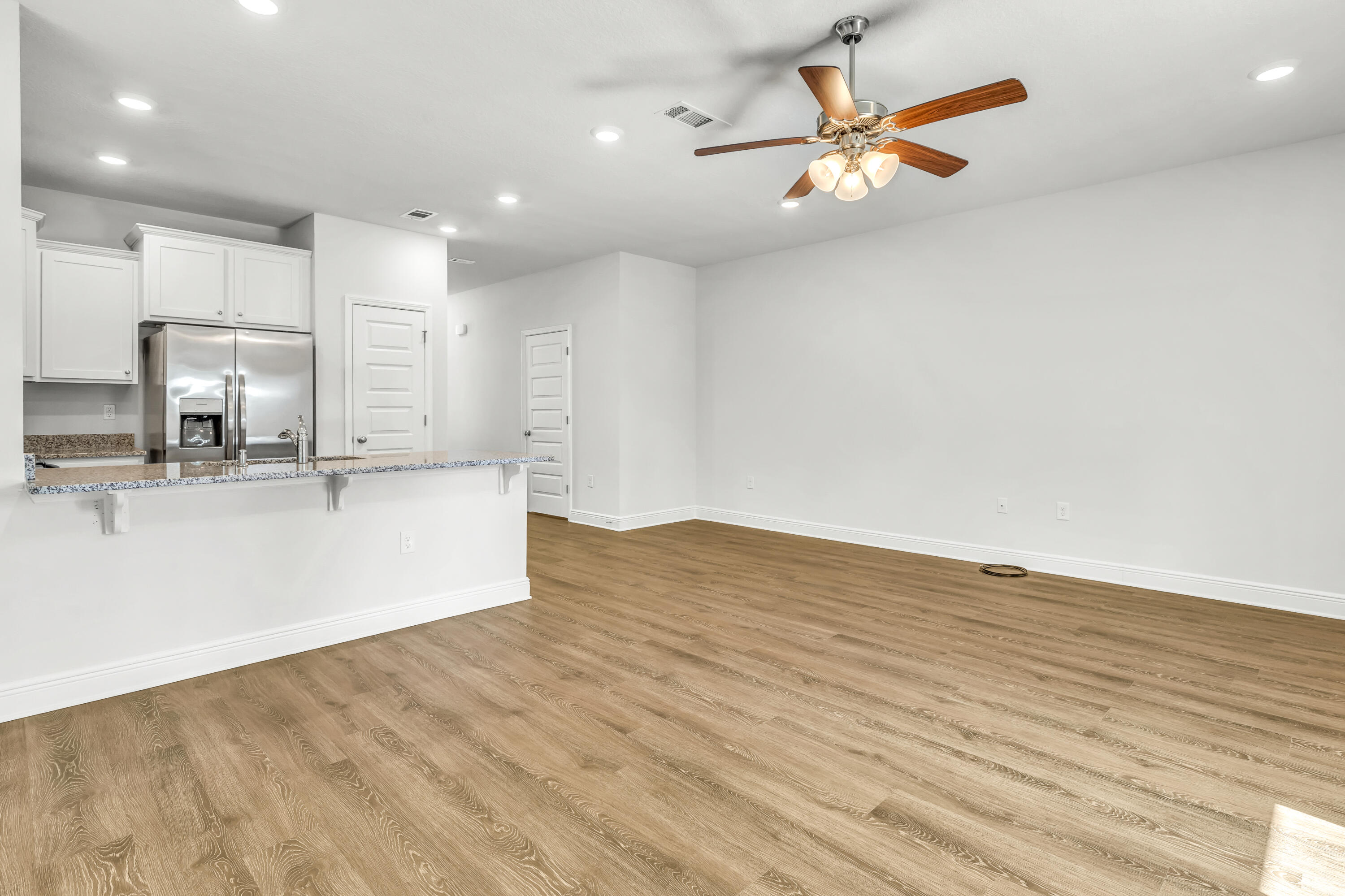 SANDHILL PINES - Residential Lease