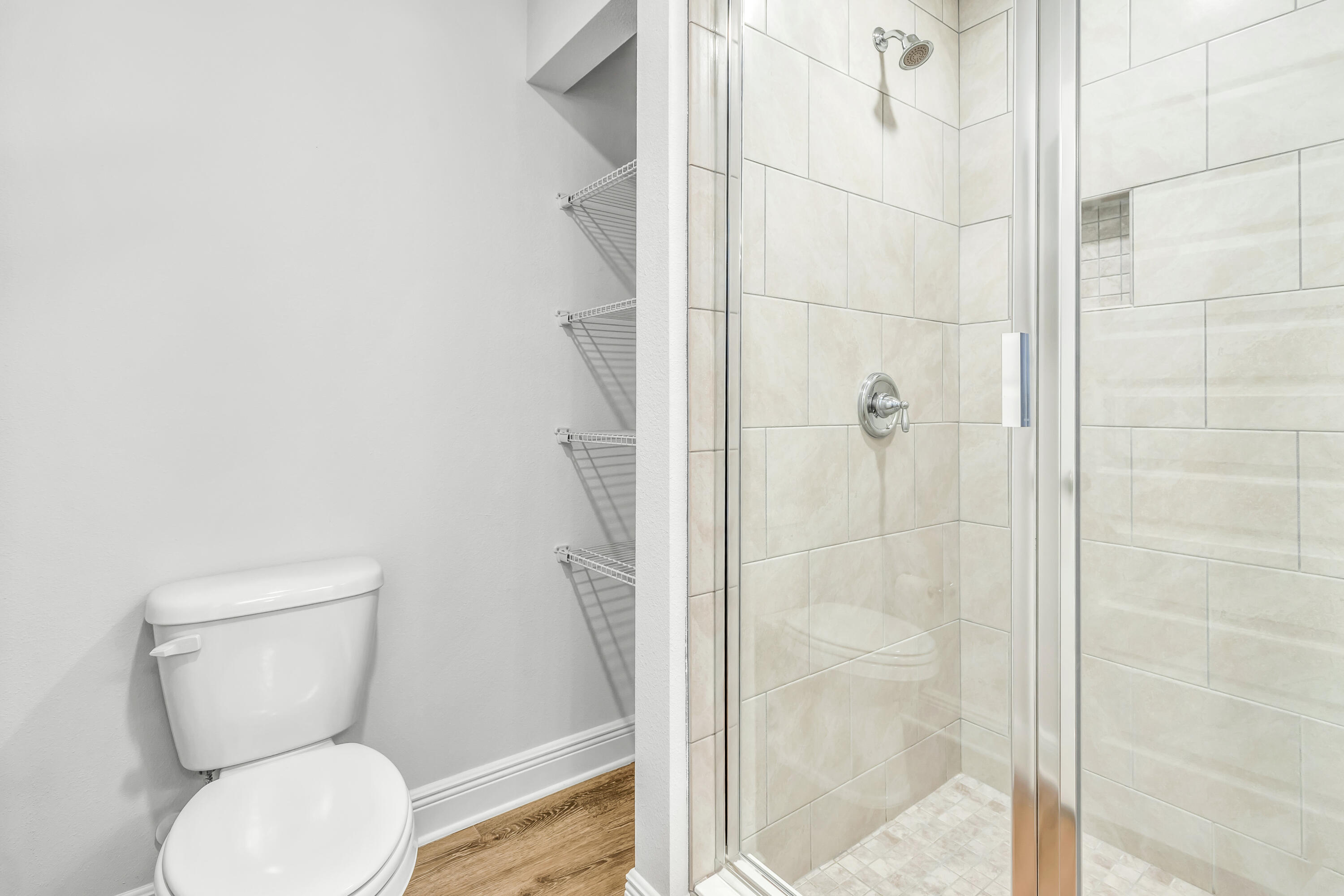 SANDHILL PINES - Residential Lease