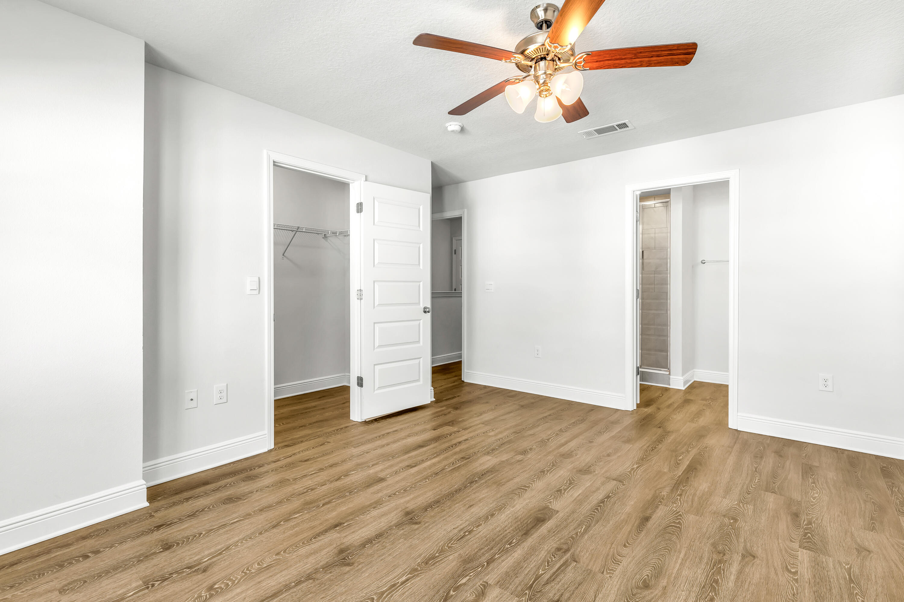 SANDHILL PINES - Residential Lease