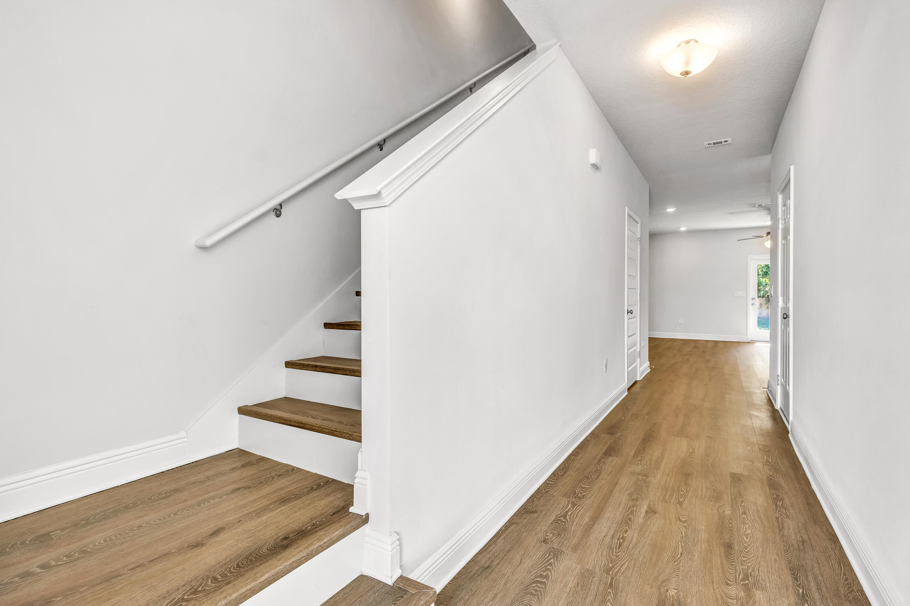 SANDHILL PINES - Residential Lease