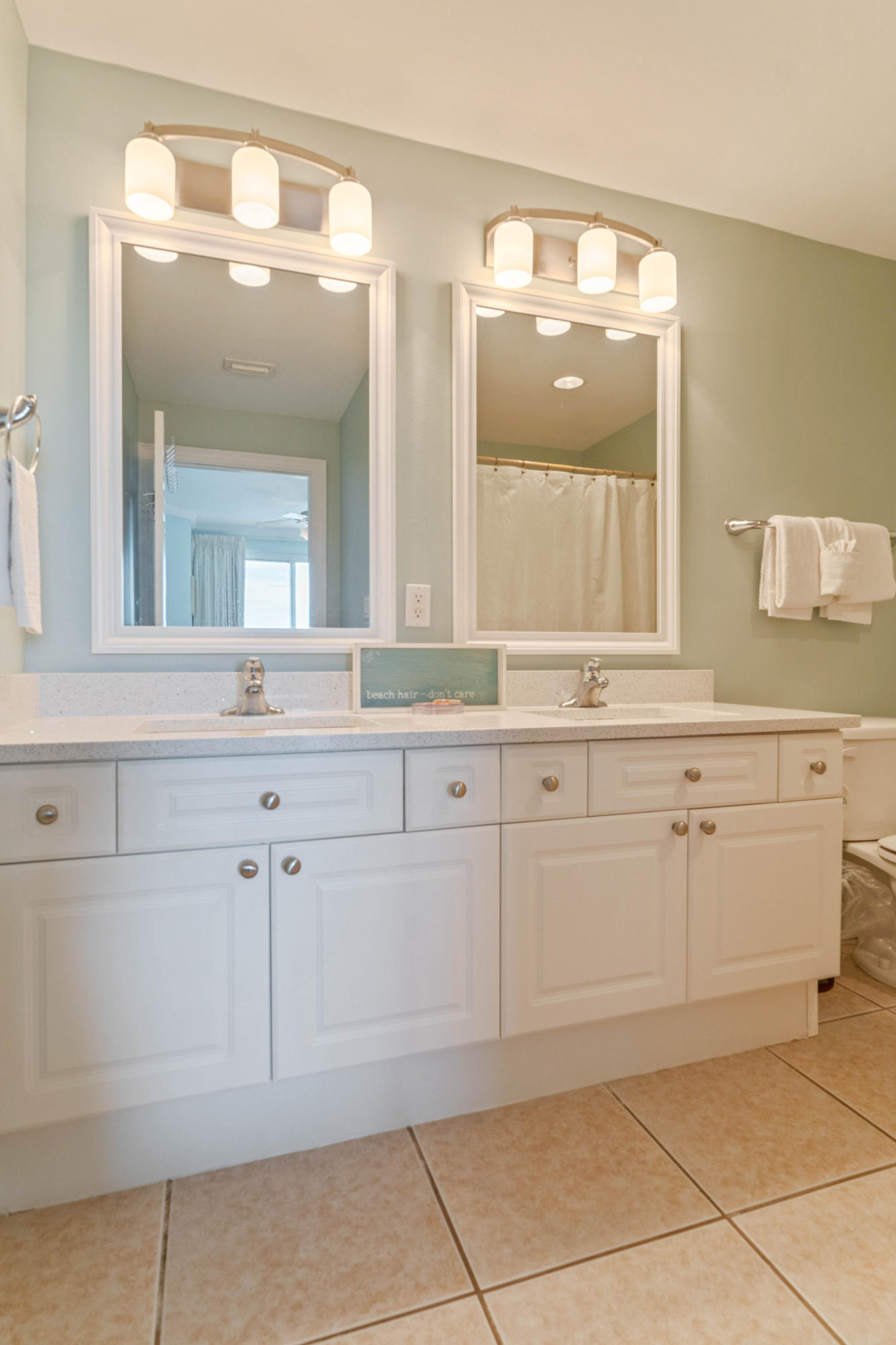 SUMMER PLACE - Residential