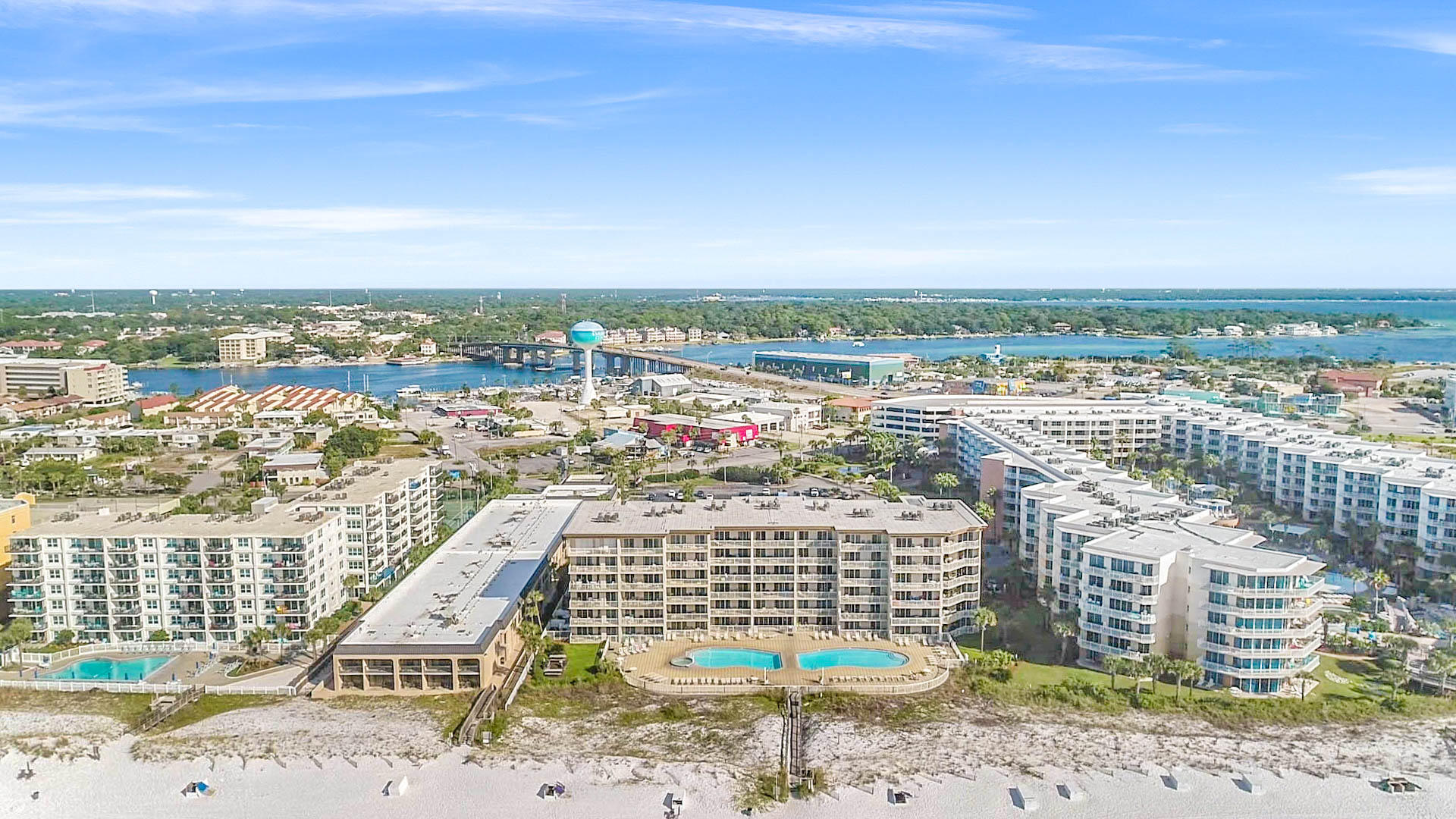 SUMMER PLACE - Residential