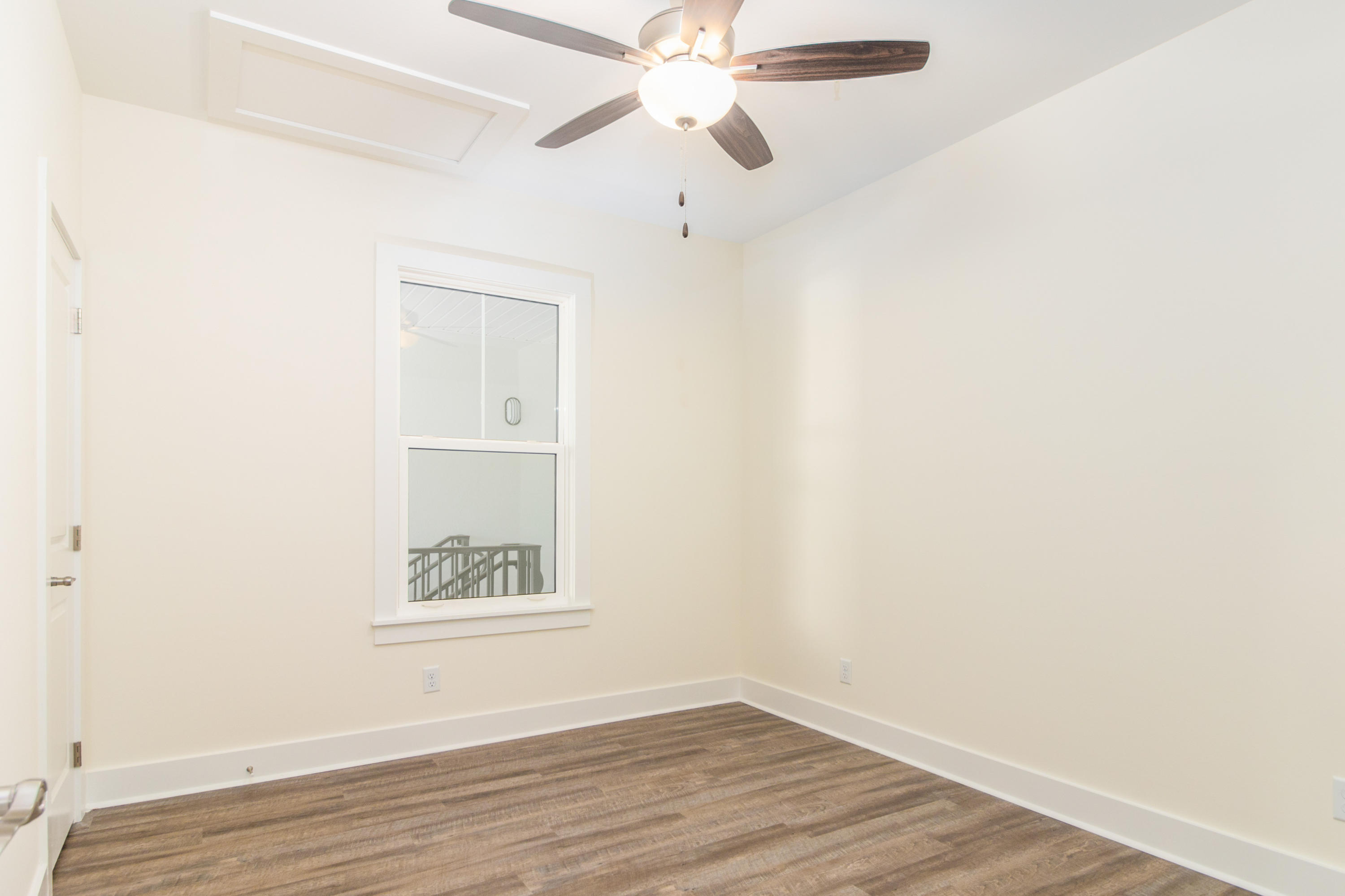 Hidden Lake condominiums - Residential