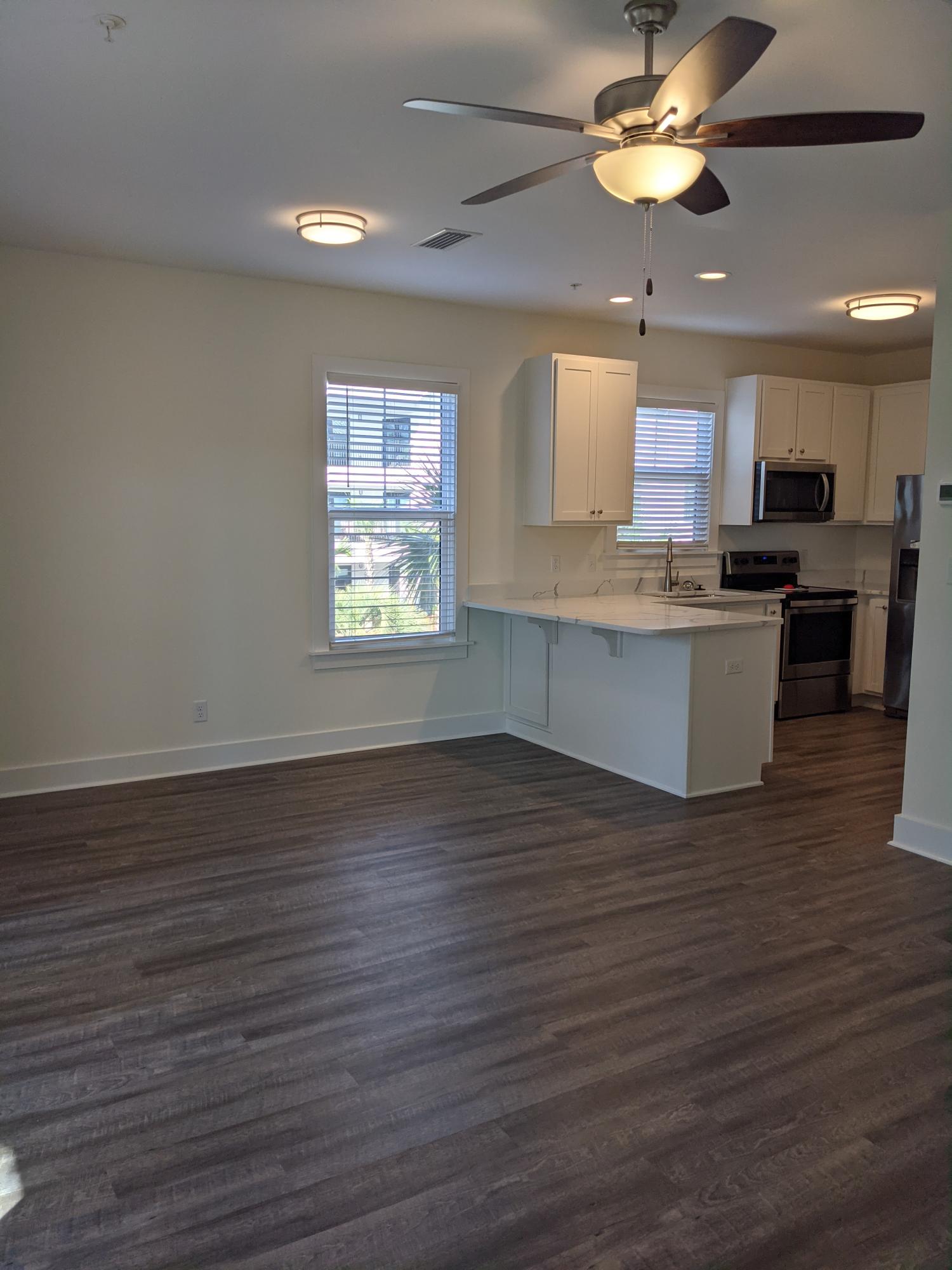 Hidden Lake condominiums - Residential