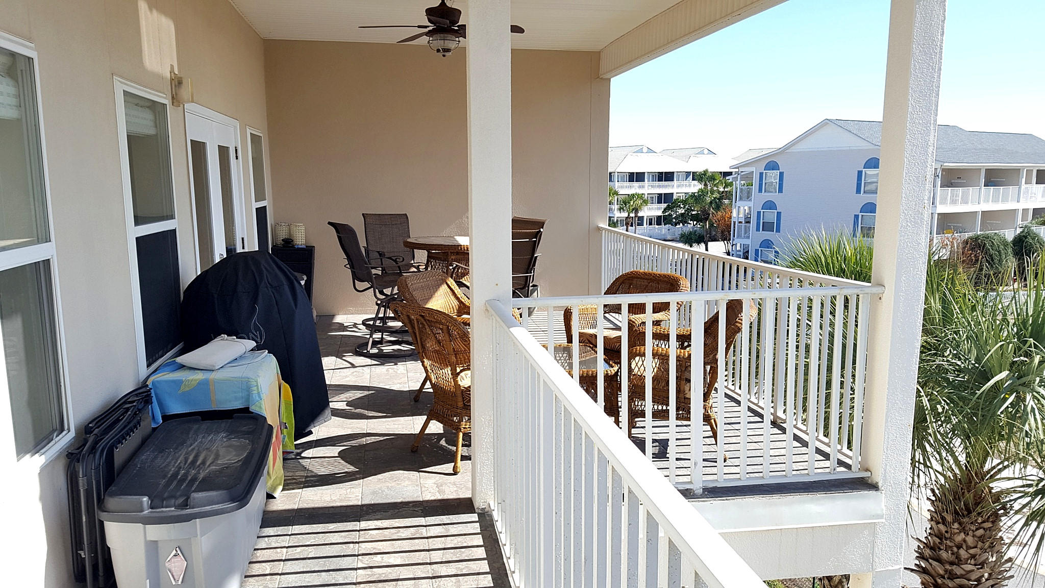 PAVILION PALMS - Residential