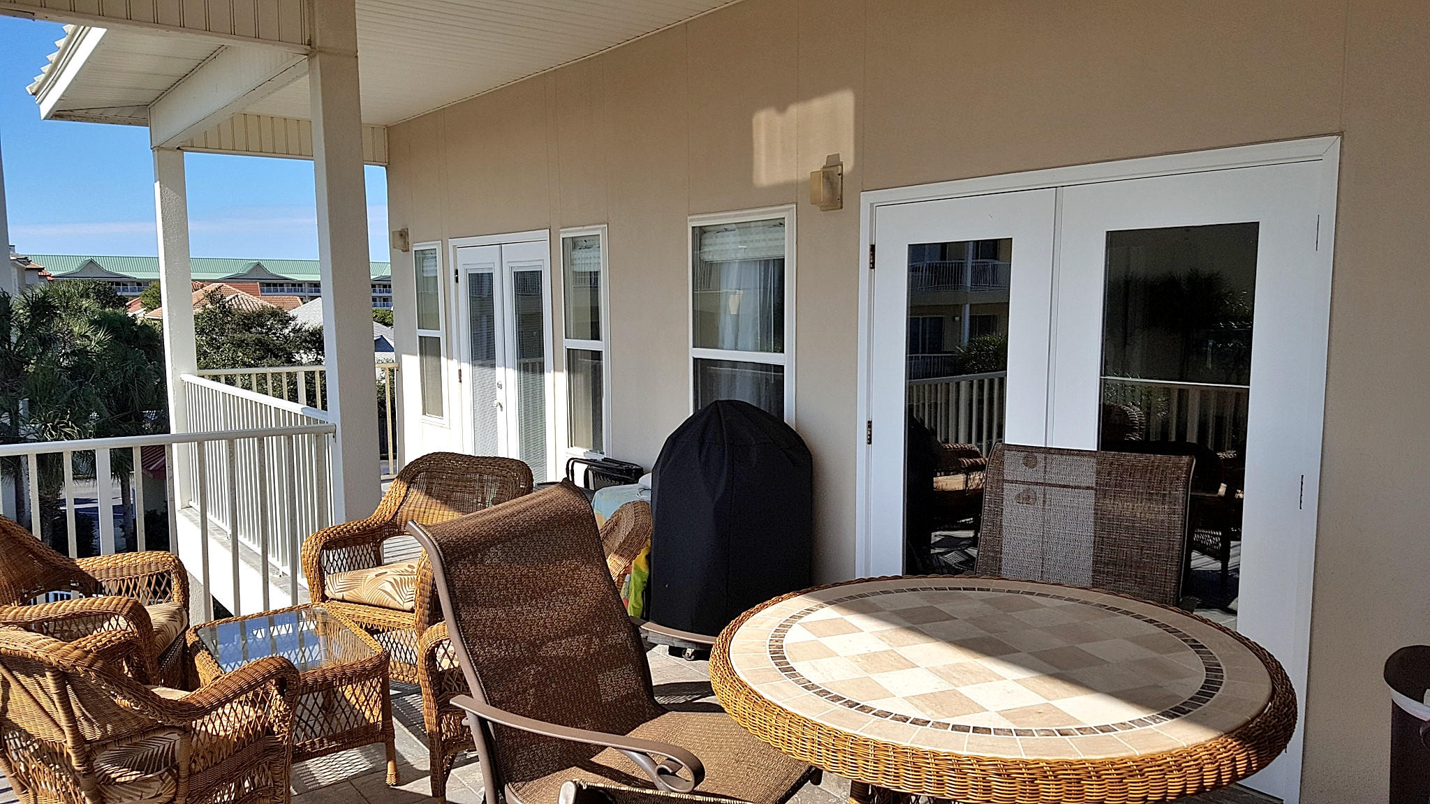 PAVILION PALMS - Residential