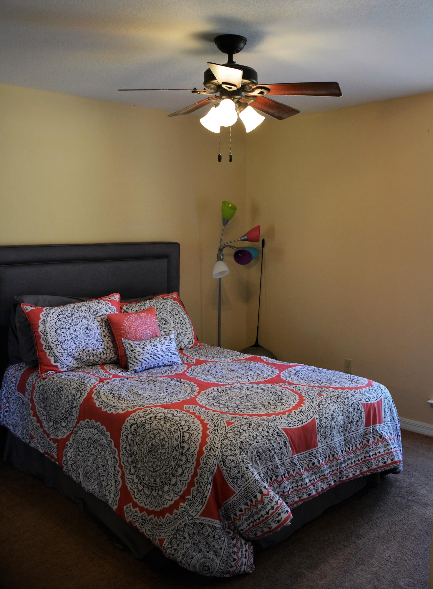 MIRROR LAKE - Residential