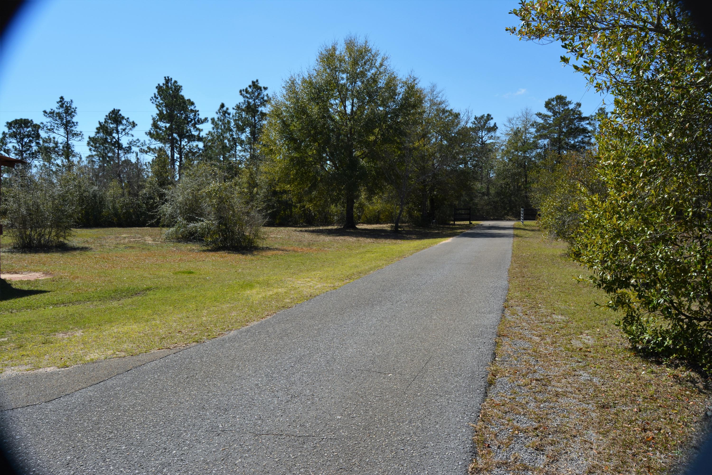 MIRROR LAKE - Residential