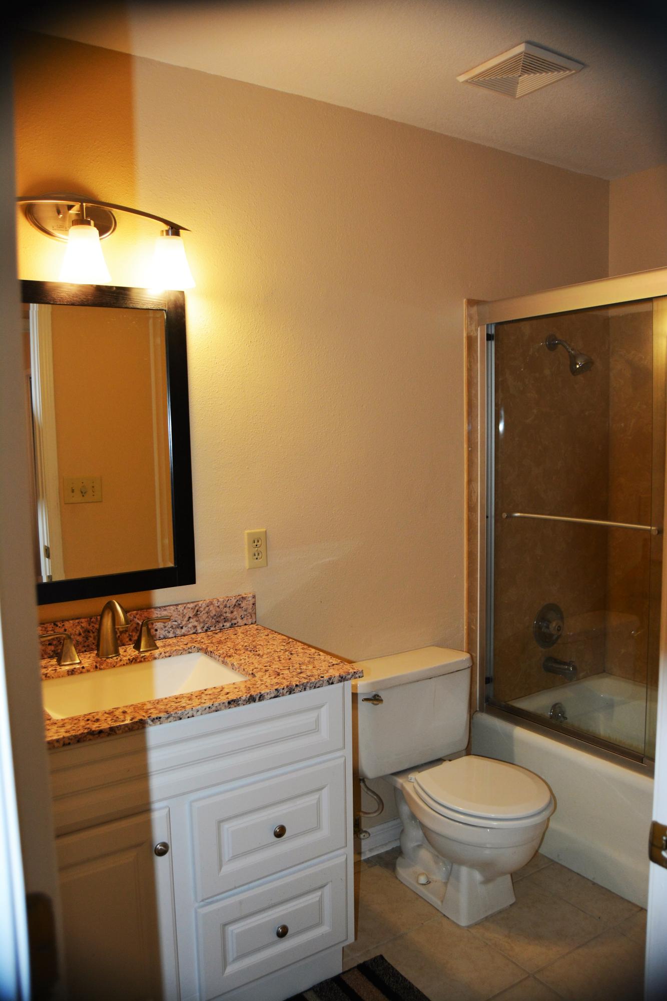 MIRROR LAKE - Residential