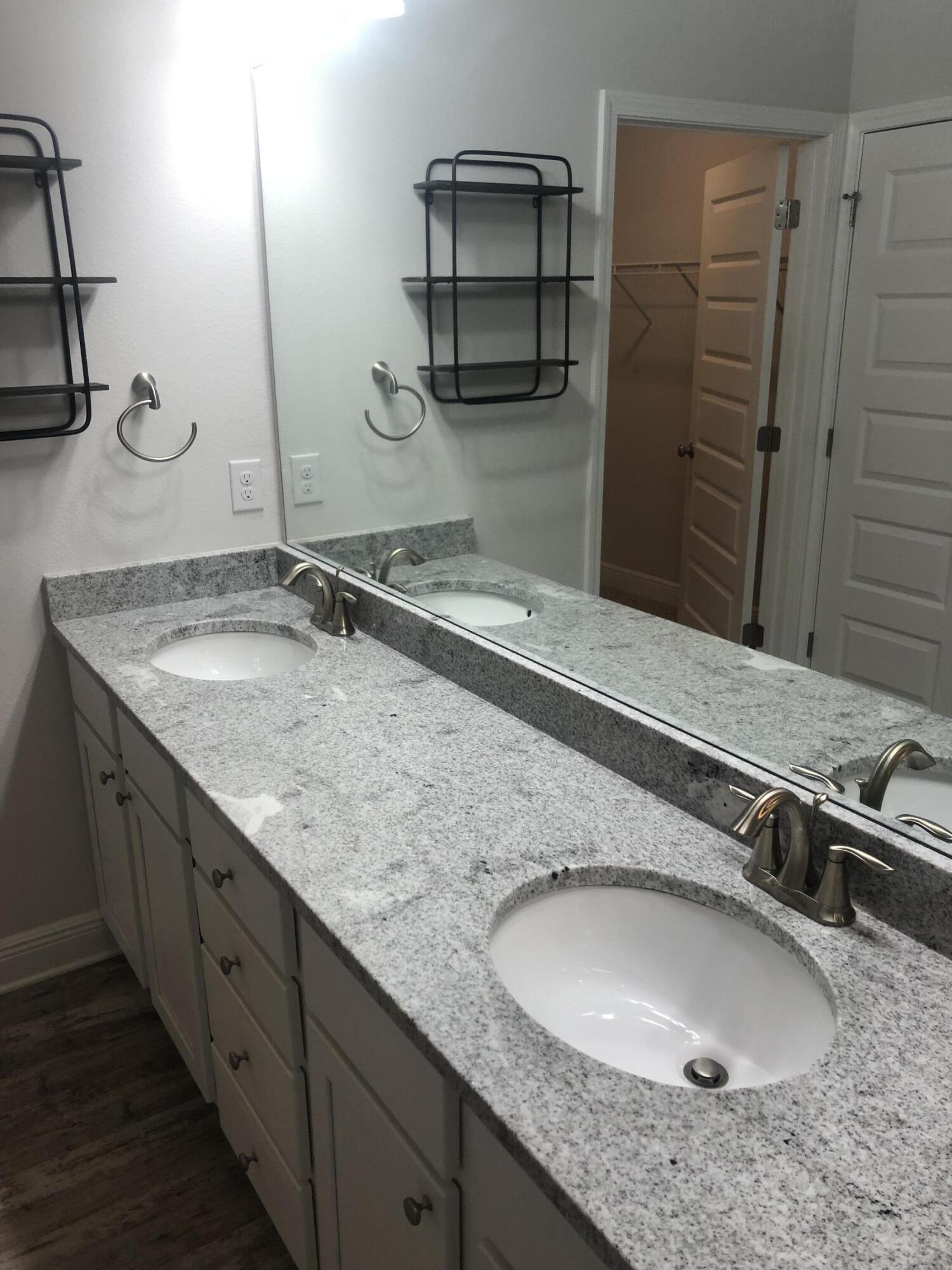 HAMMOCK BAY - FIREFLY - Residential Lease